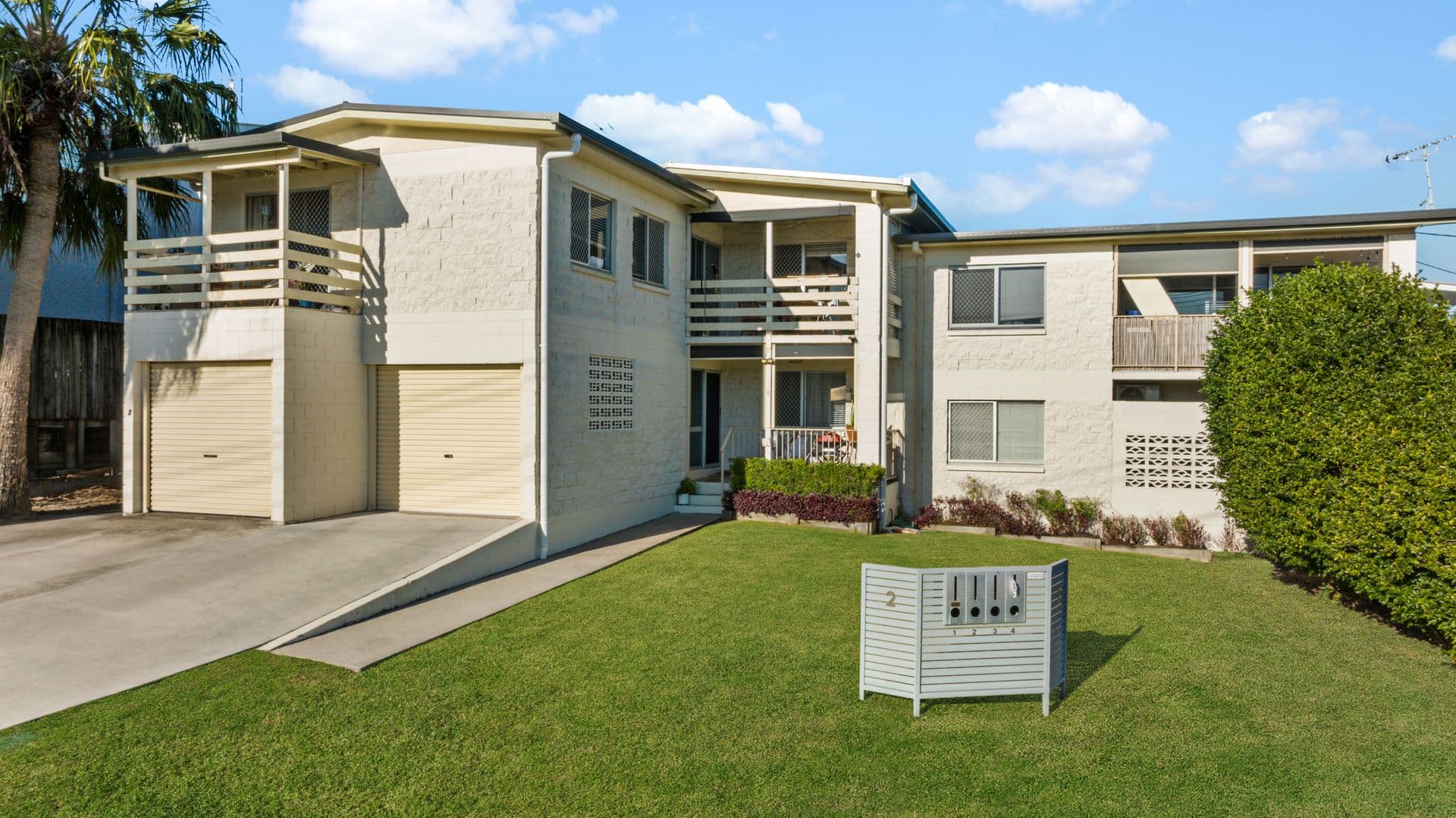 1/2 Pettigrew Street, Mooloolaba, QLD, 4557, Mooloolaba - Thumbnail 2