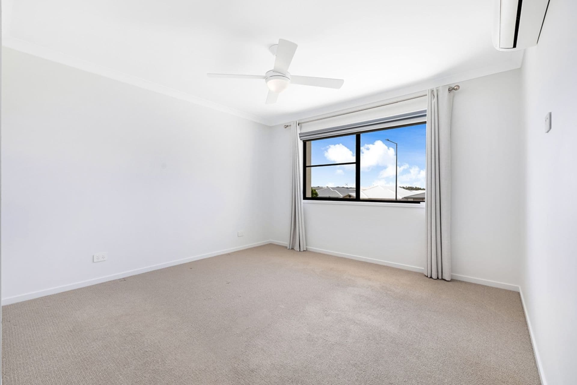 48 Village Green Boulevard, Palmview, QLD, 4553, Palmview - Thumbnail 5