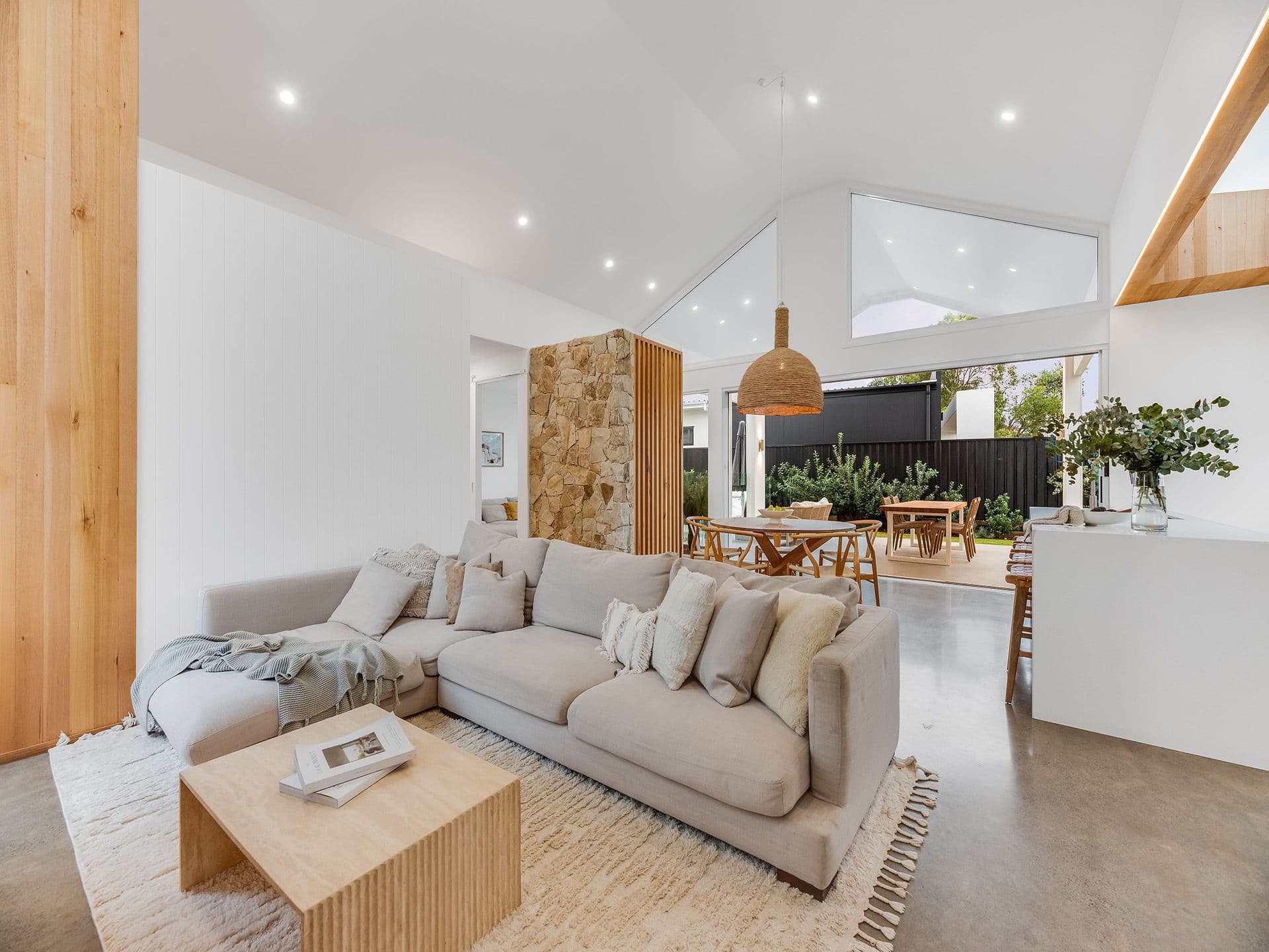 1/8 King Street, Buderim, QLD, 4556, Buderim - Thumbnail 2