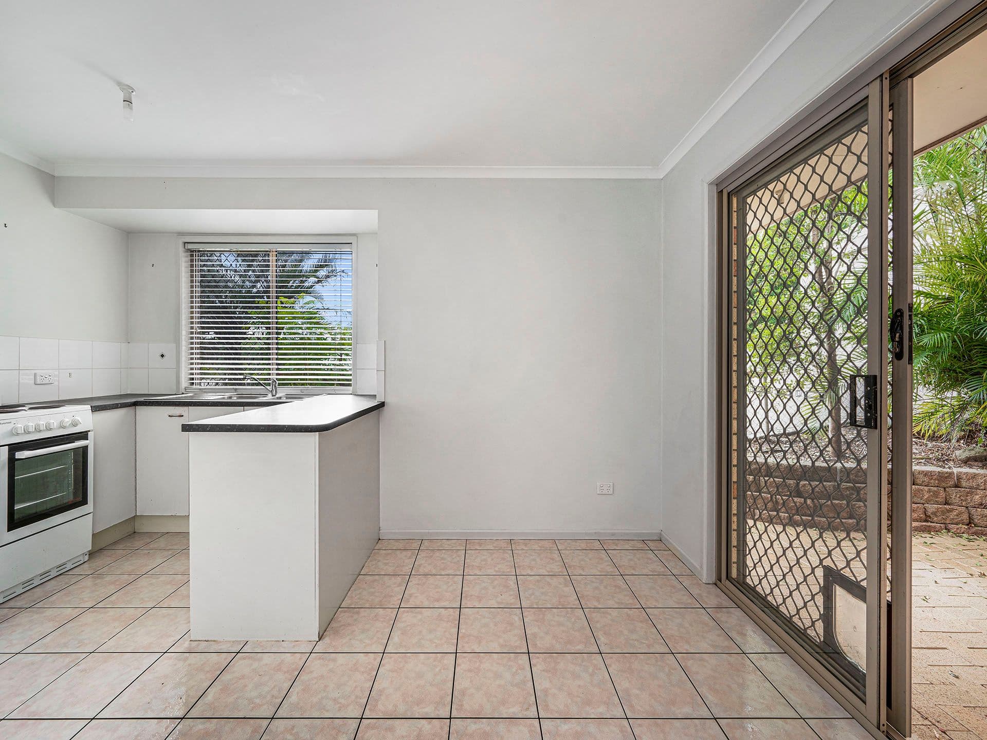 1/8 King Street, Buderim, QLD, 4556, Nambour - Thumbnail 6