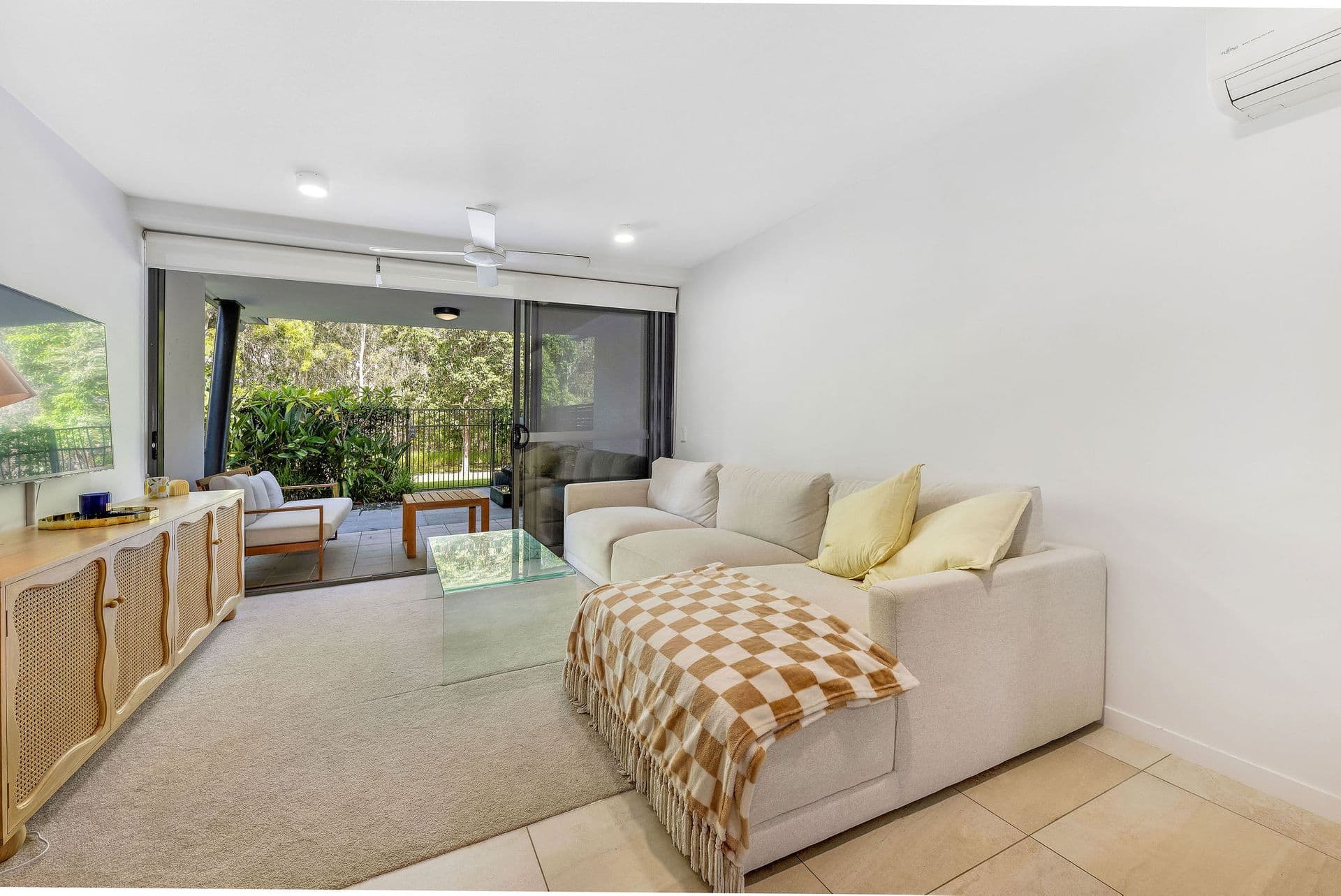 305/1 Fiji Court, Parrearra, QLD, 4575, Parrearra - Thumbnail 2