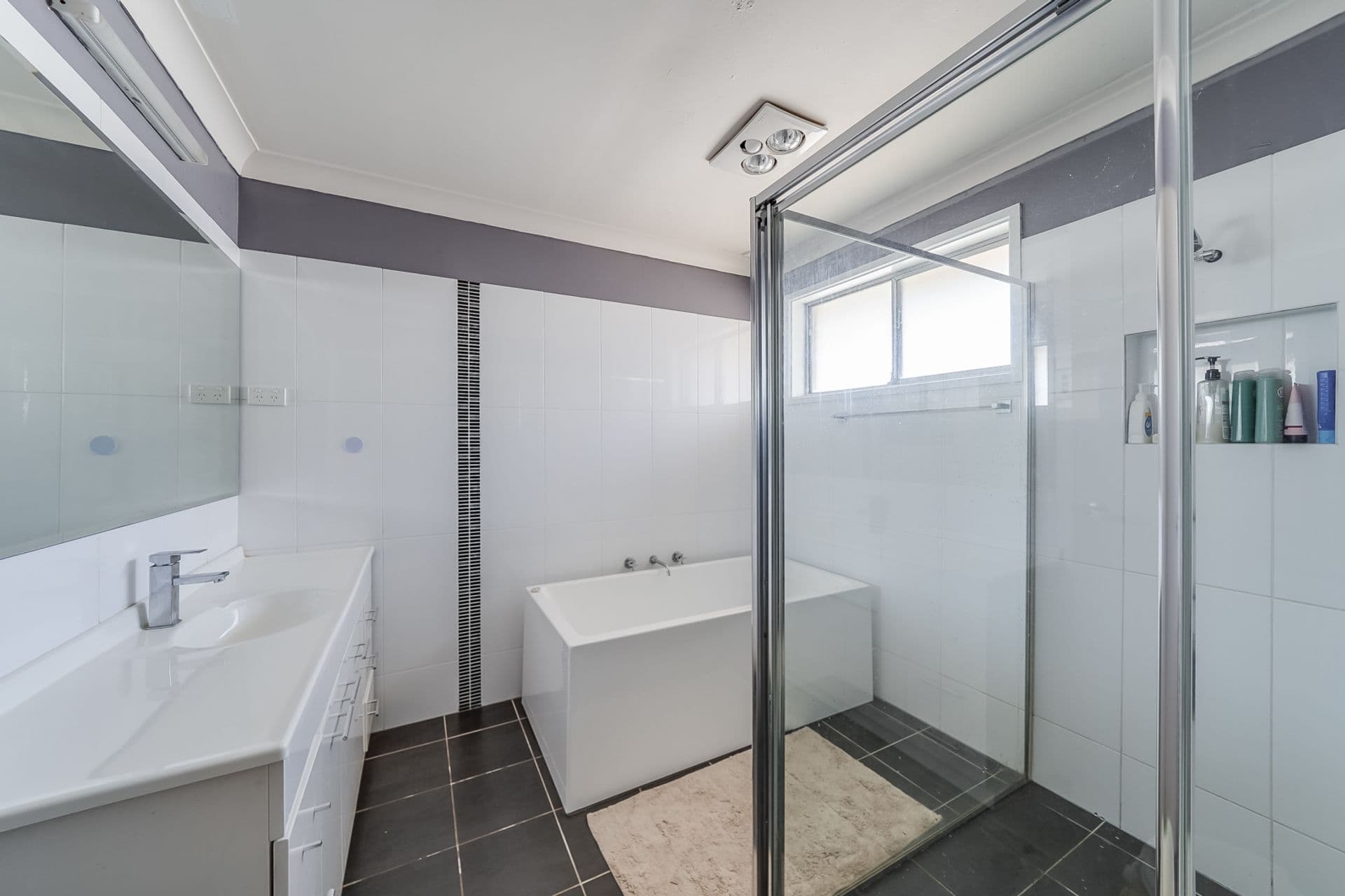 74 Westbourne Avenue, Thirlmere, NSW, 2572, Thirlmere - Thumbnail 4