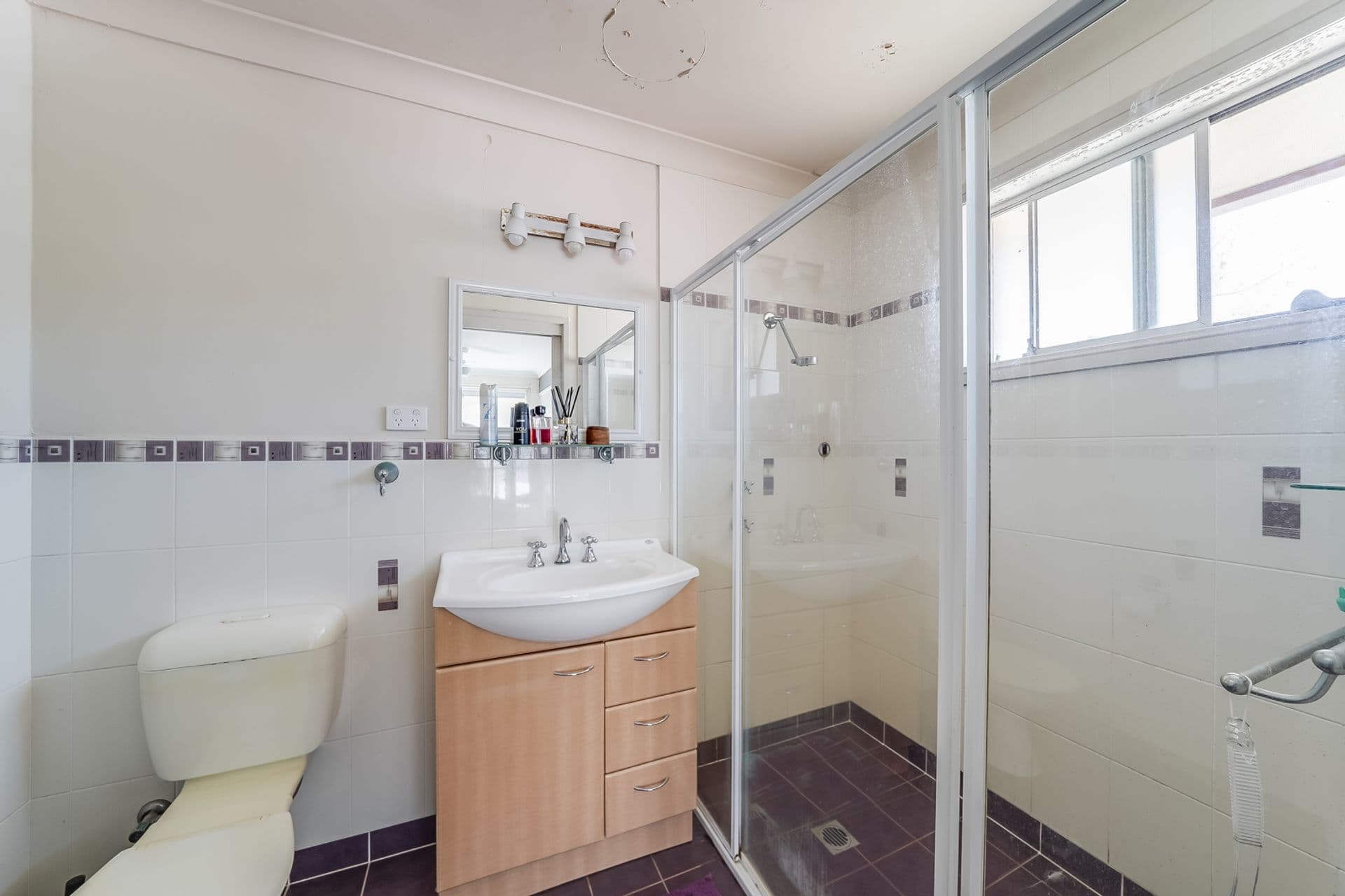 74 Westbourne Avenue, Thirlmere, NSW, 2572, Thirlmere - Thumbnail 8