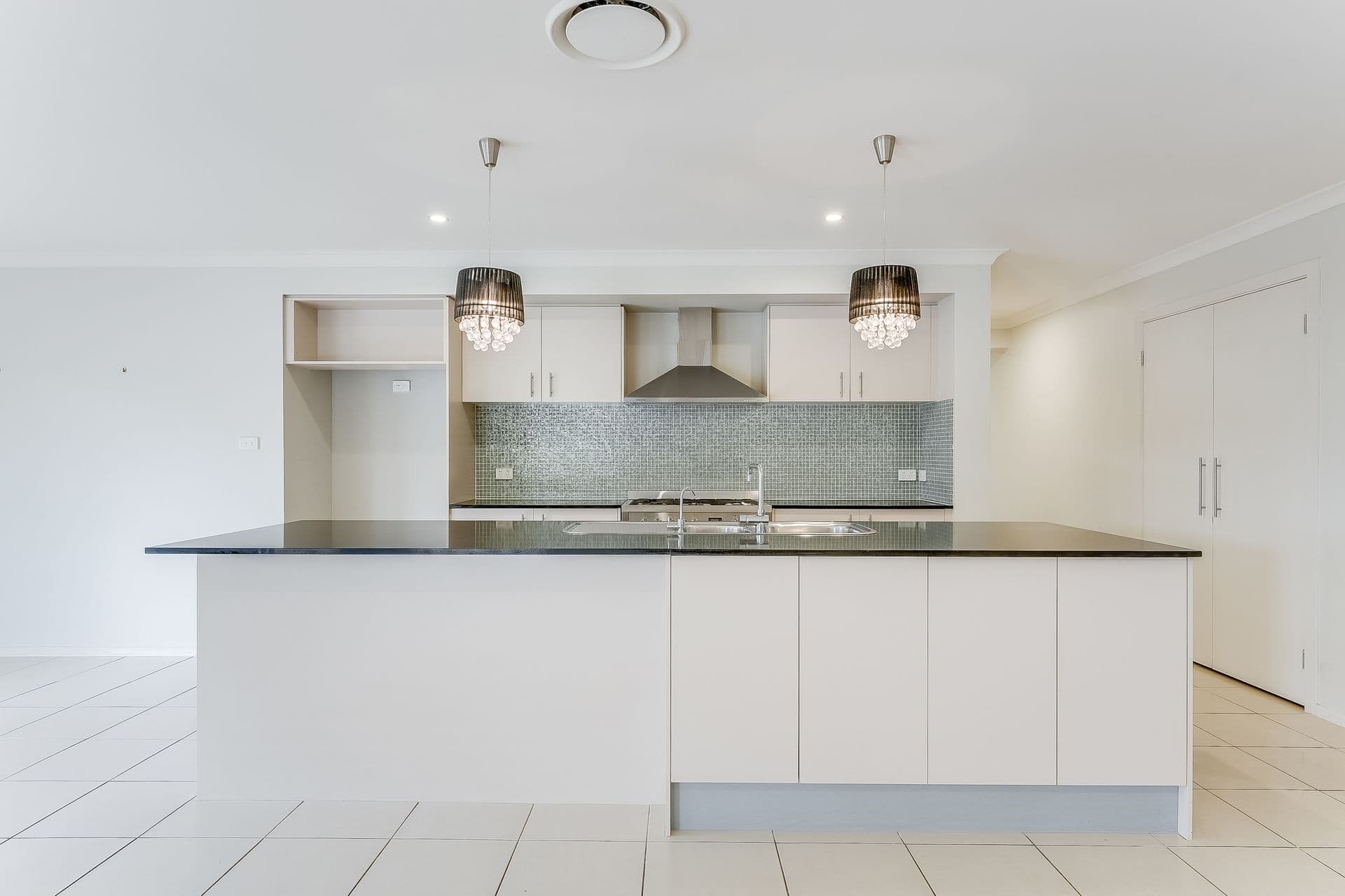 7/72-80 Argyle Street, Picton, NSW, 2571, Wilton - Thumbnail 2