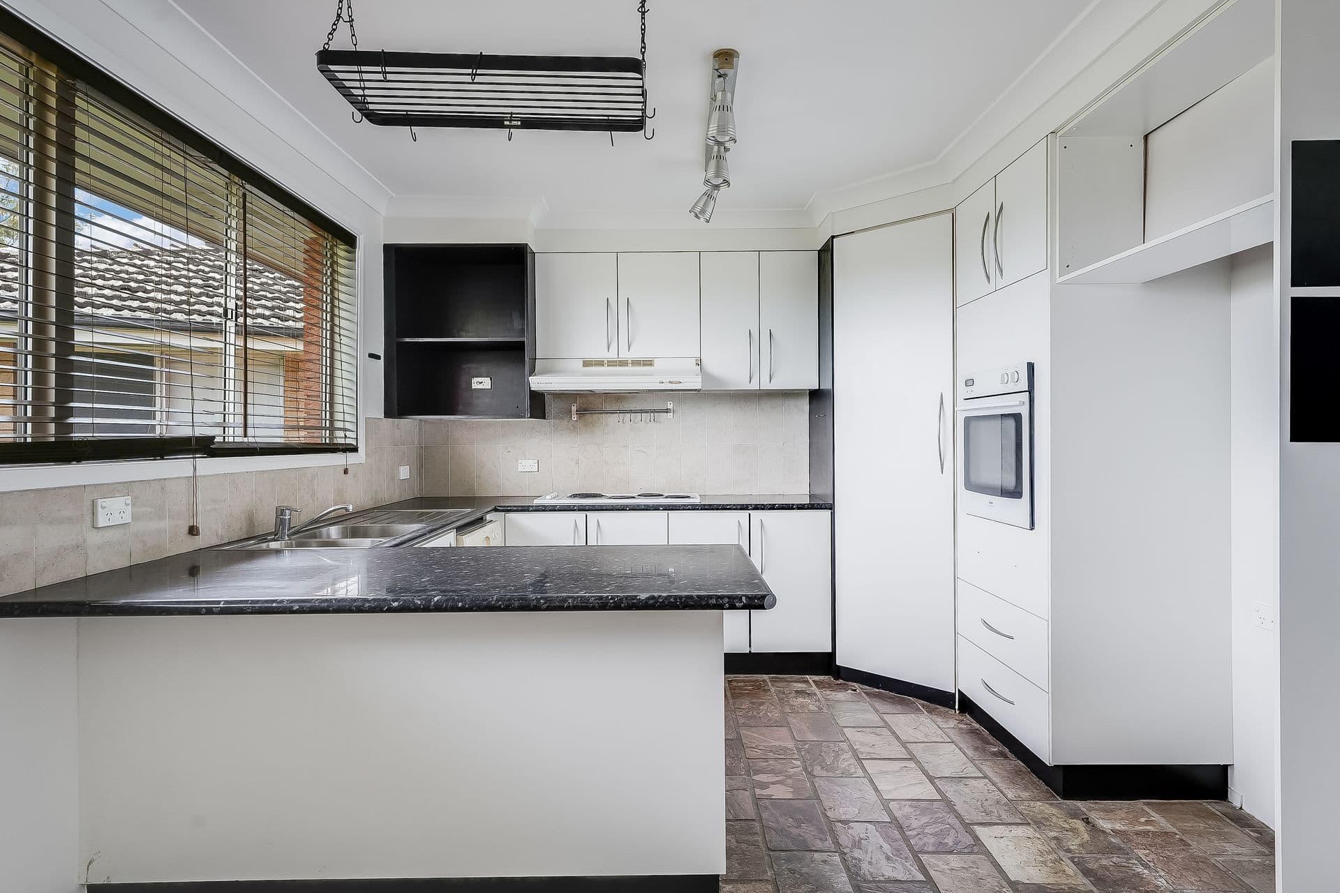 7/72-80 Argyle Street, Picton, NSW, 2571, Camden South - Thumbnail 3