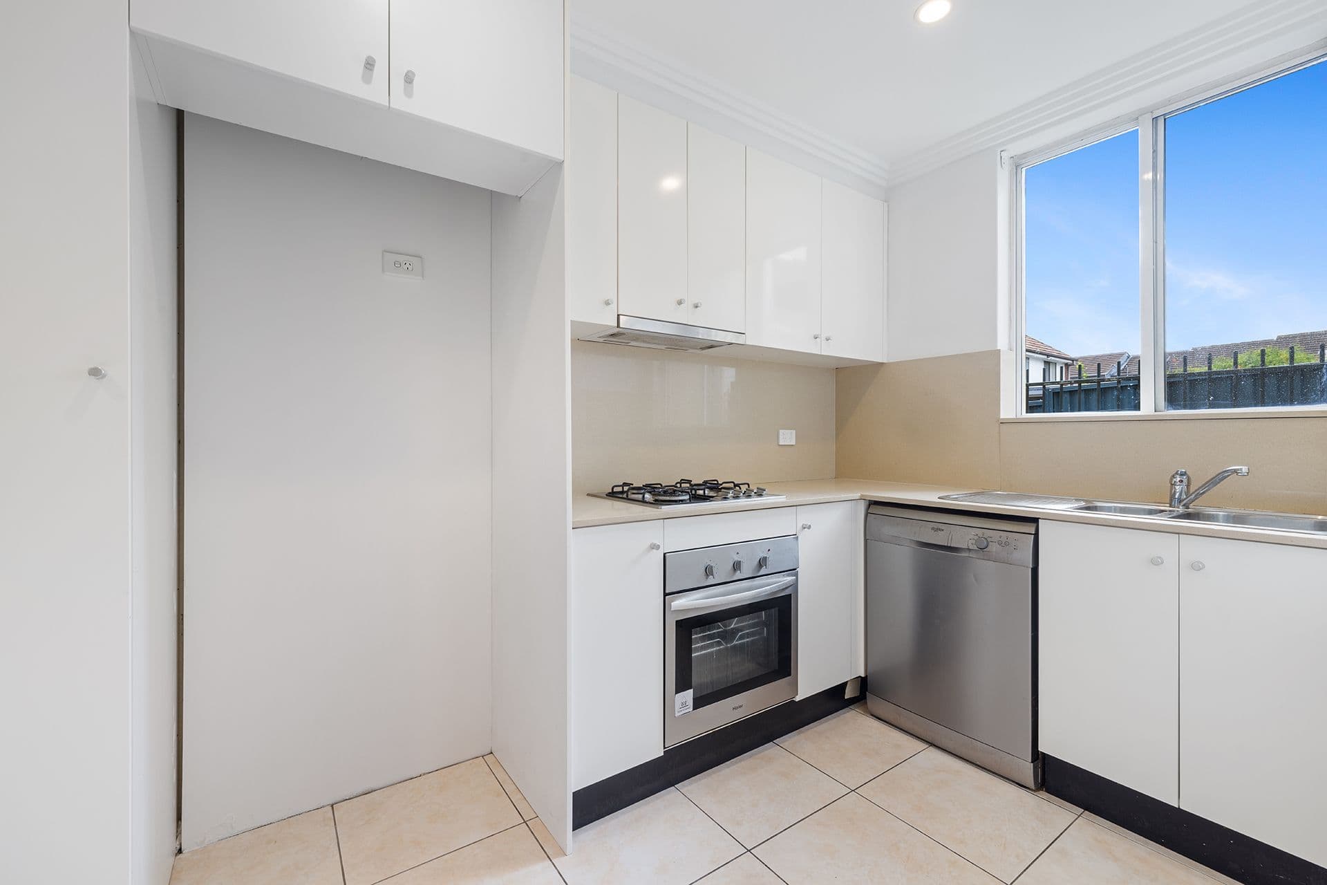 Shop 5, 115 Military Road, Neutral Bay, NSW, 2089, Silverwater - Thumbnail 2
