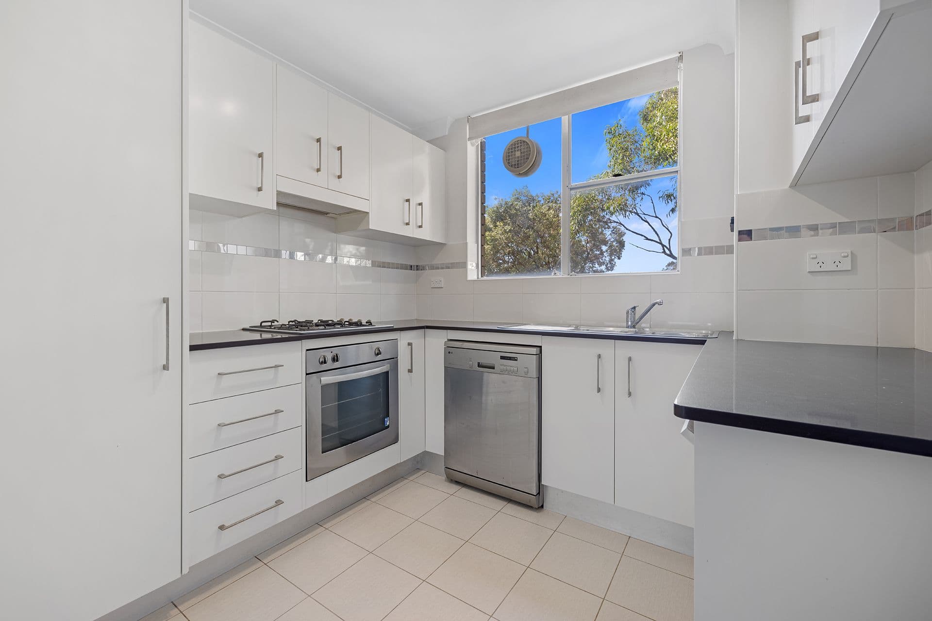 Shop 5, 115 Military Road, Neutral Bay, NSW, 2089, Cremorne - Thumbnail 2