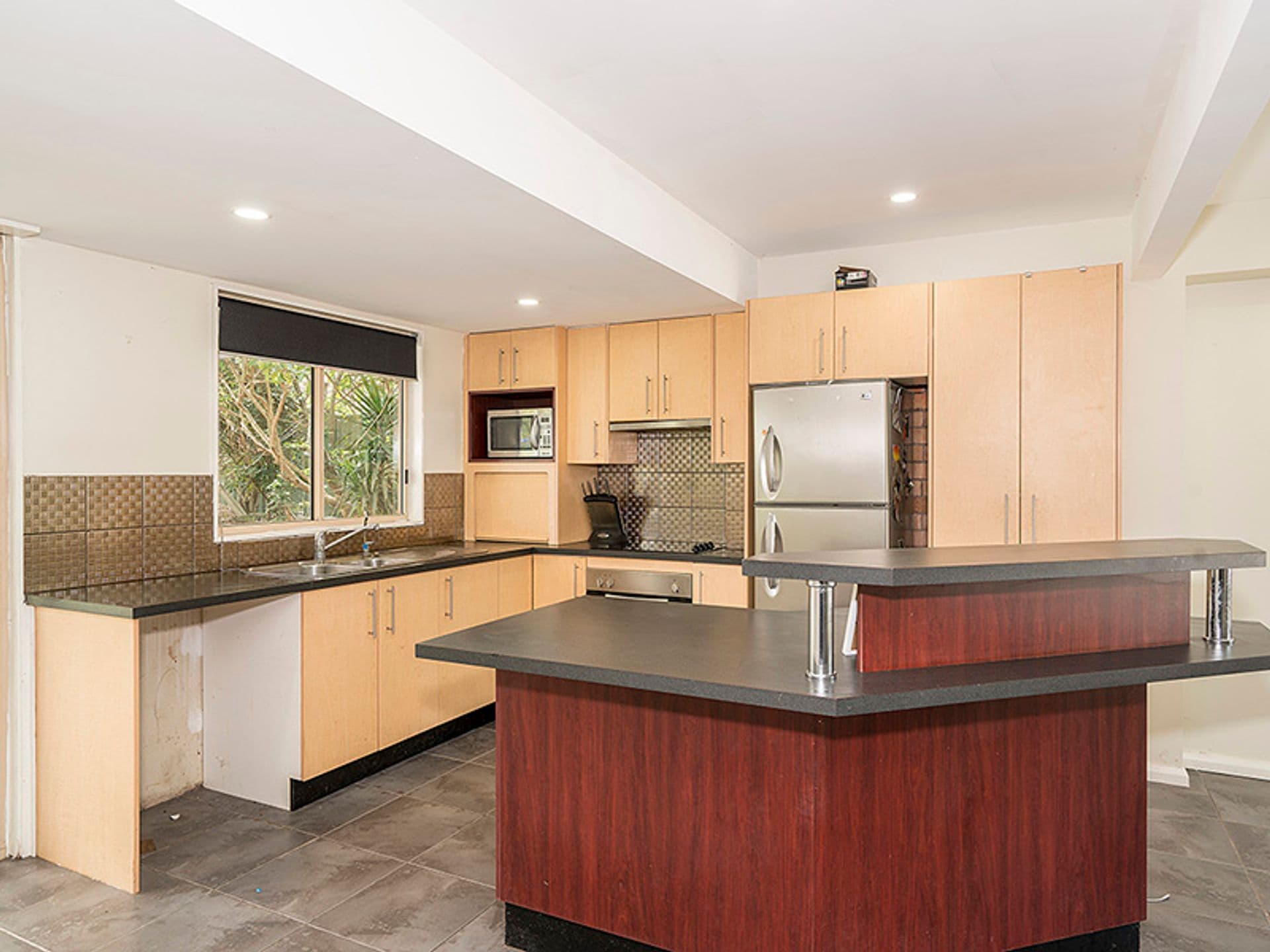 2j/510 Marine Parade, Biggera Waters, QLD, 4216, Biggera Waters - Thumbnail 2