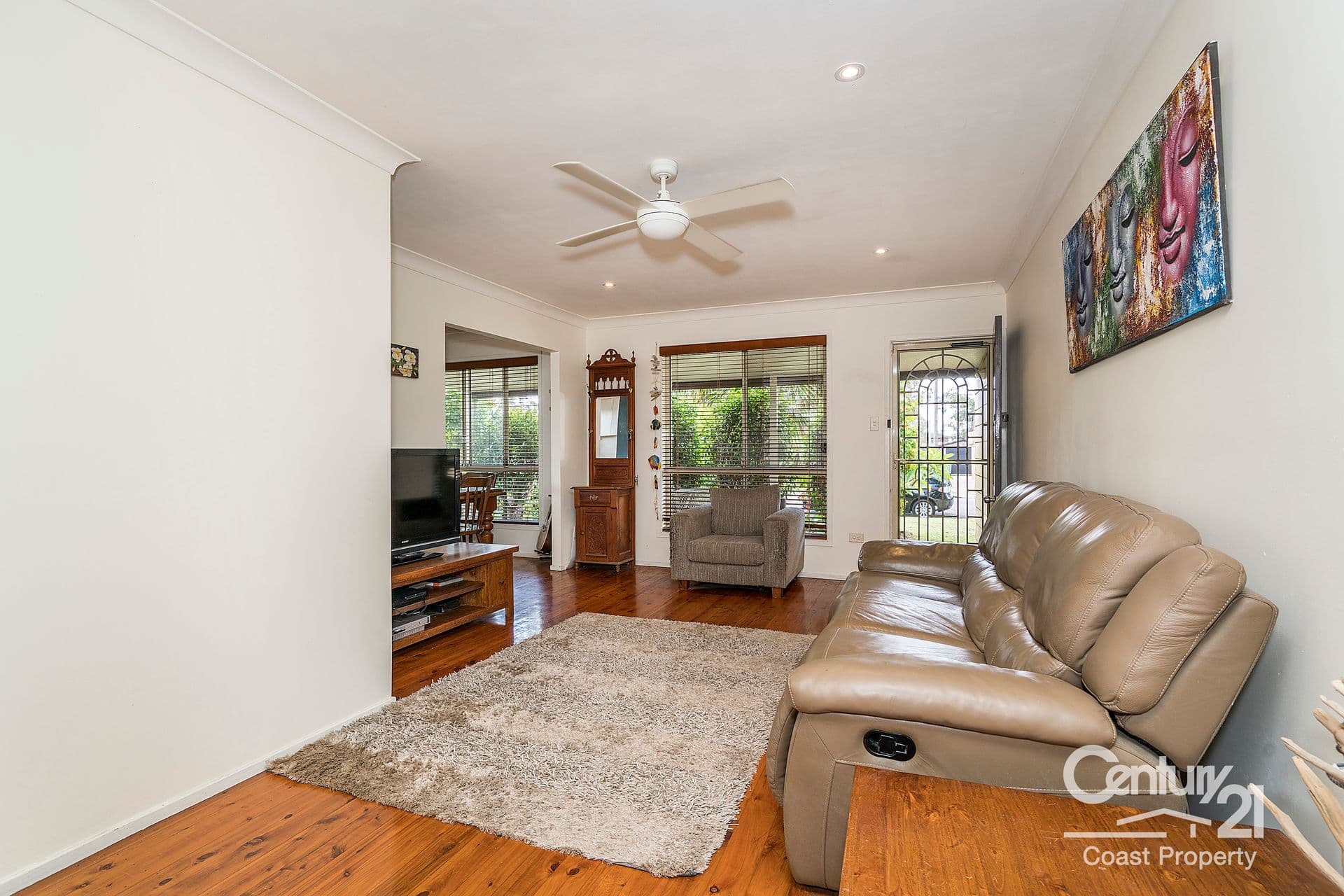 34 Laguna Parade, Berkeley Vale, NSW, 2261, Berkeley Vale - Thumbnail 4