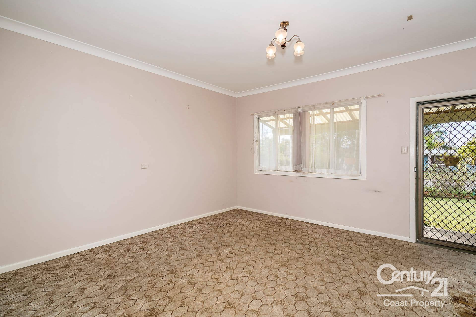 34 Shamrock Drive, Berkeley Vale, NSW, 2261, Berkeley Vale - Thumbnail 2