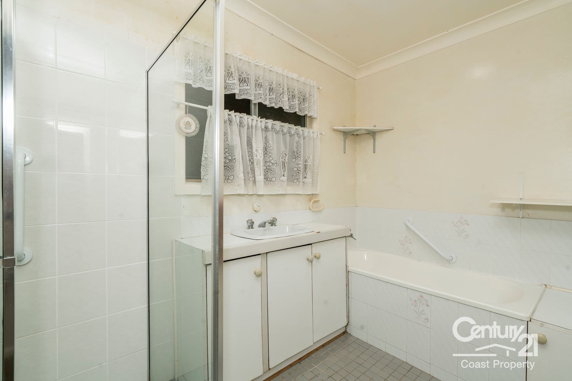 34 Shamrock Drive, Berkeley Vale, NSW, 2261, Berkeley Vale - Thumbnail 6