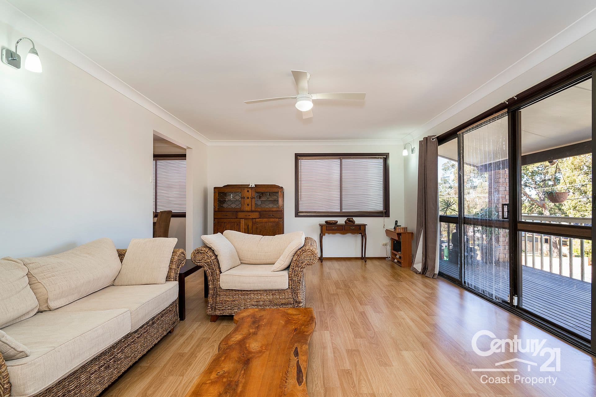 19 Elaine Avenue, Berkeley Vale, NSW, 2261, Berkeley Vale - Thumbnail 3