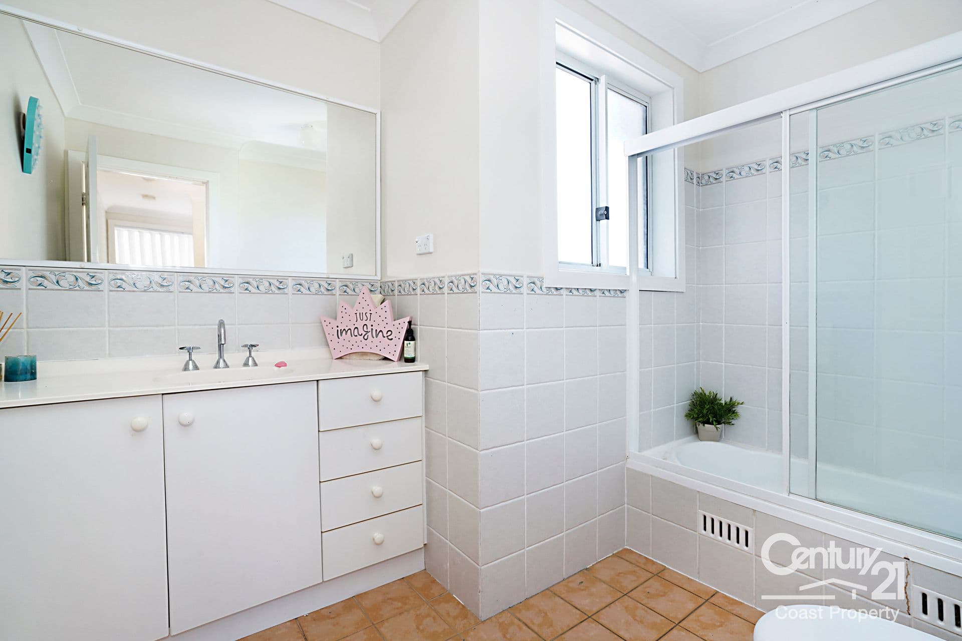 3/2 The Crescent, Blue Bay, NSW, 2261, Blue Bay - Thumbnail 8