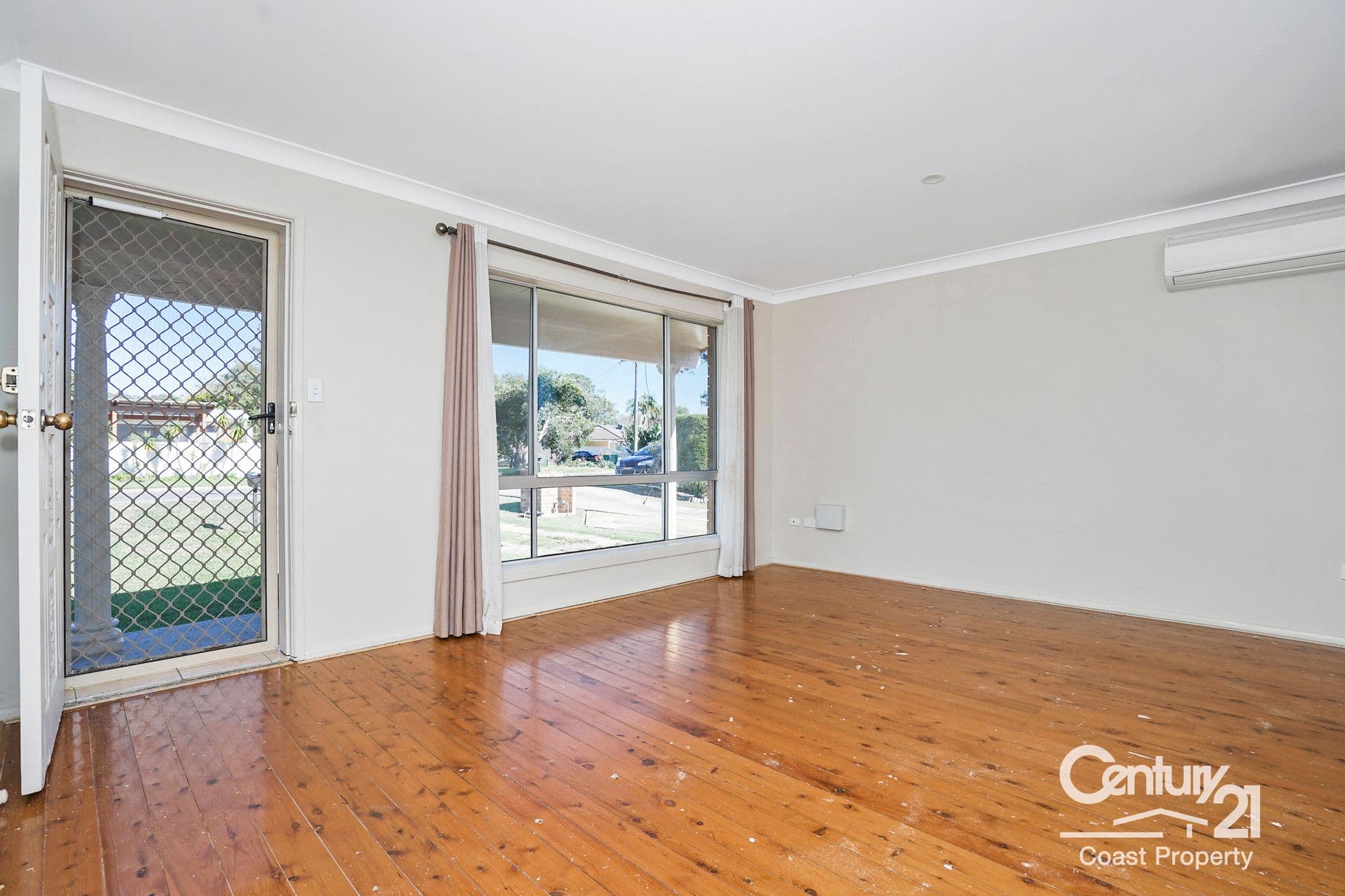 27 Kerry Crescent, Berkeley Vale, NSW, 2261, Berkeley Vale - Thumbnail 3