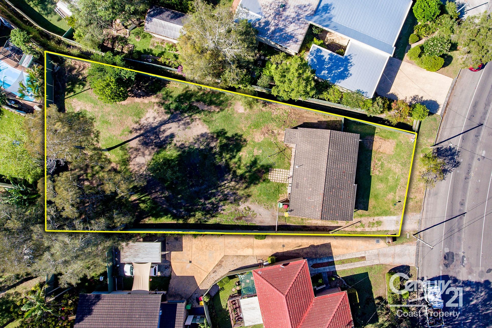 27 Kerry Crescent, Berkeley Vale, NSW, 2261, Berkeley Vale - Thumbnail 2