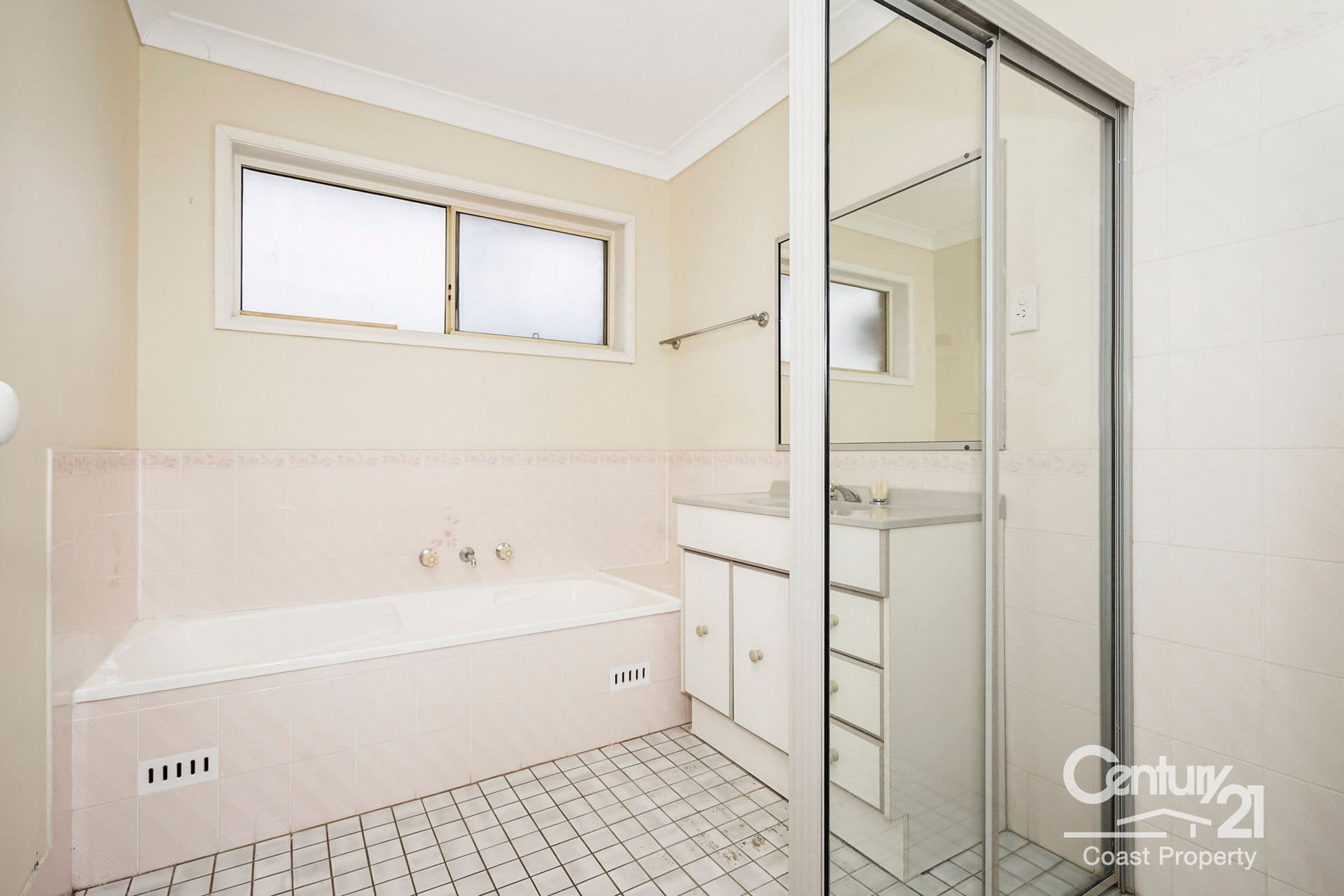 579 The Entrance Road, Bateau Bay, NSW, 2261, Bateau Bay - Thumbnail 5