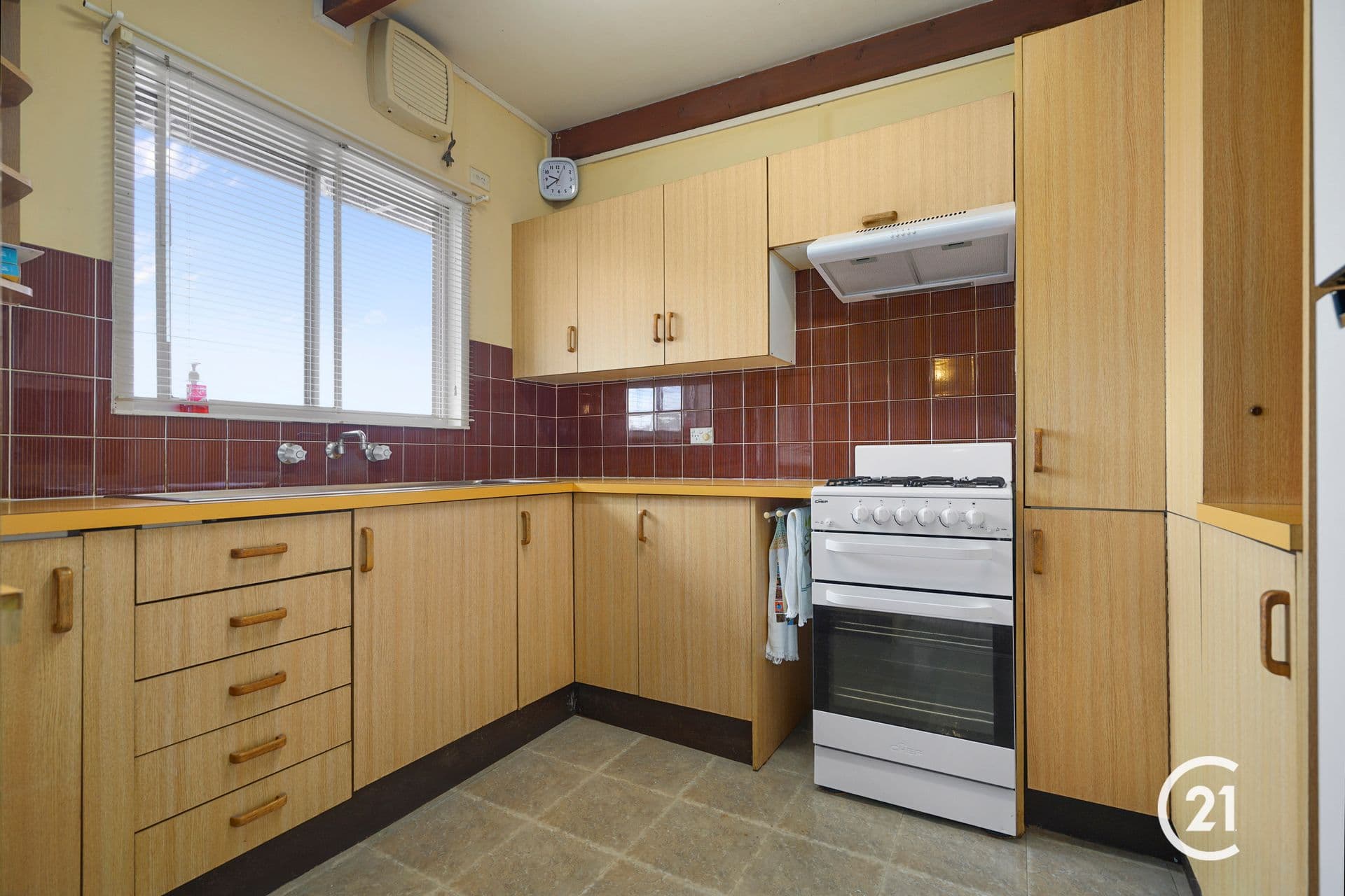 64 Yeramba Road, Summerland Point, NSW, 2259, Summerland Point - Thumbnail 3