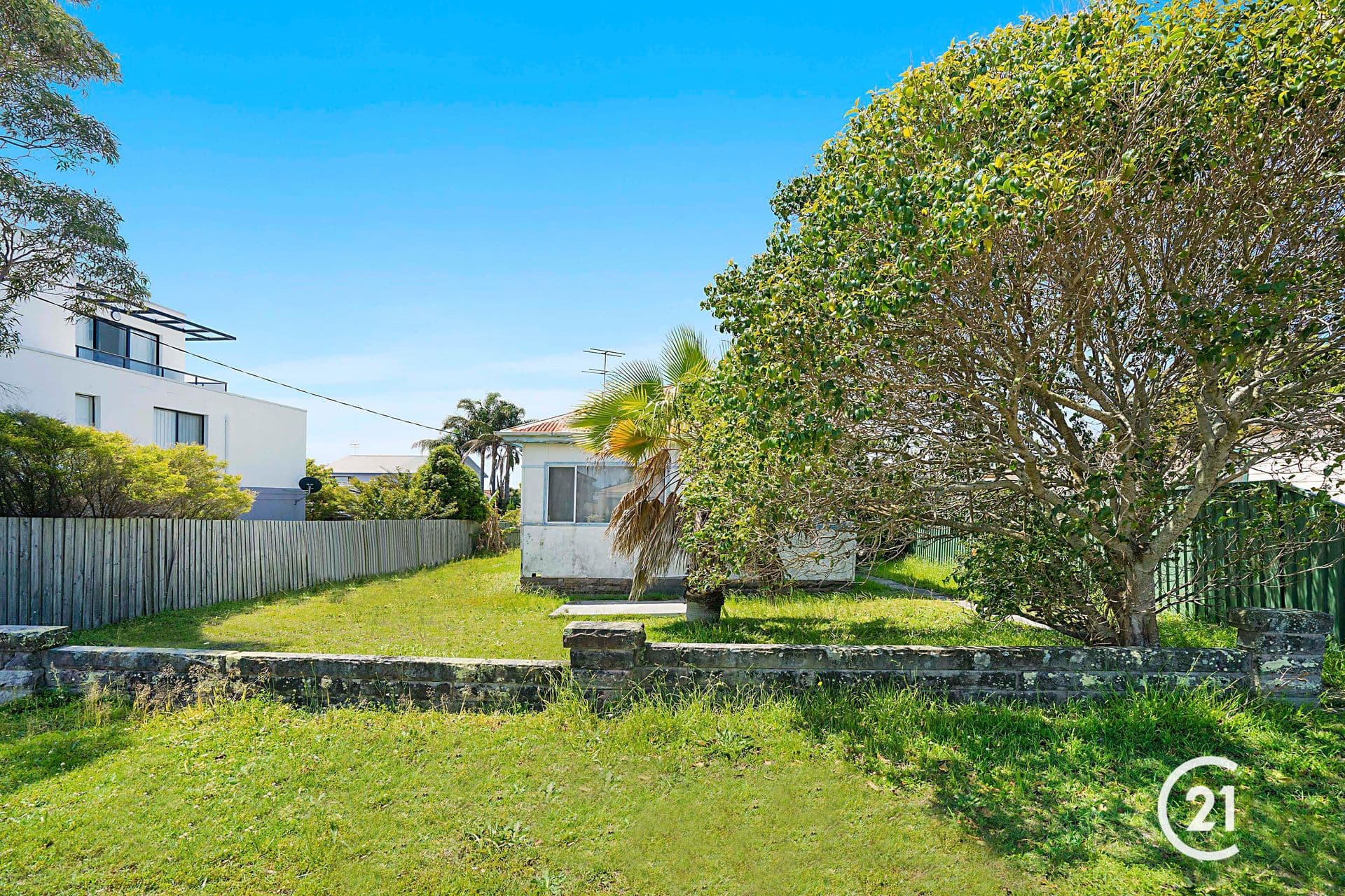 2 Campbell Avenue, The Entrance, NSW, 2261, The Entrance - Thumbnail 4