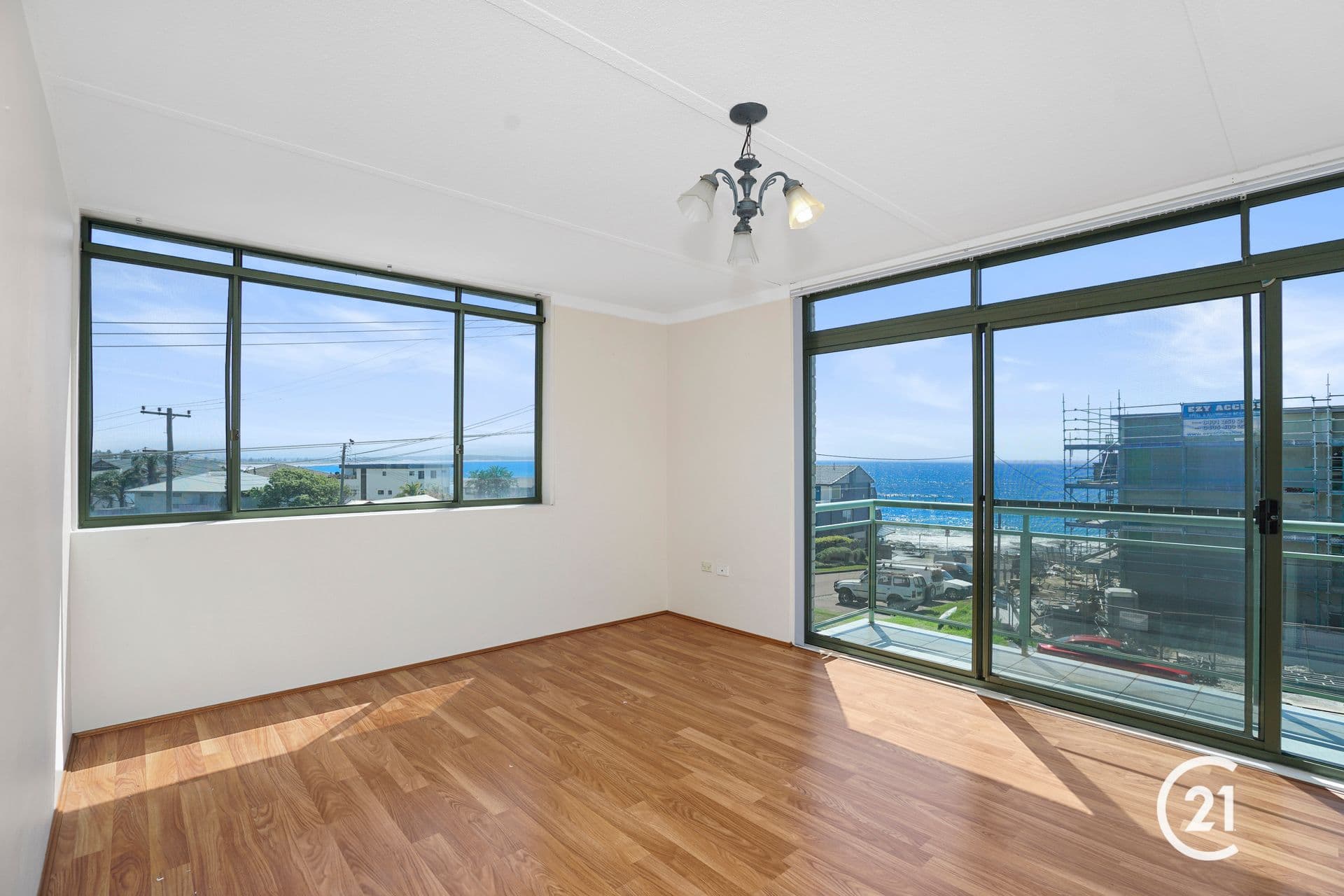 10/105 Ocean Parade, Blue Bay, NSW, 2261, Blue Bay - Thumbnail 3
