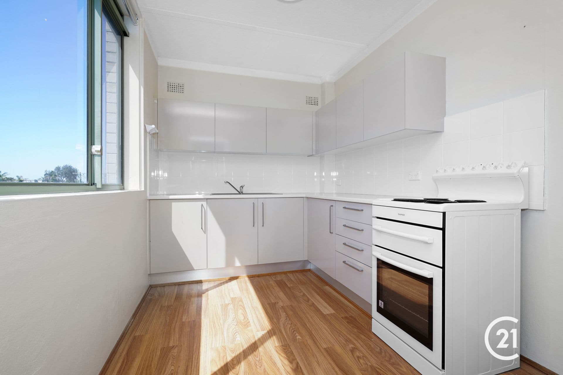 10/105 Ocean Parade, Blue Bay, NSW, 2261, Blue Bay - Thumbnail 4