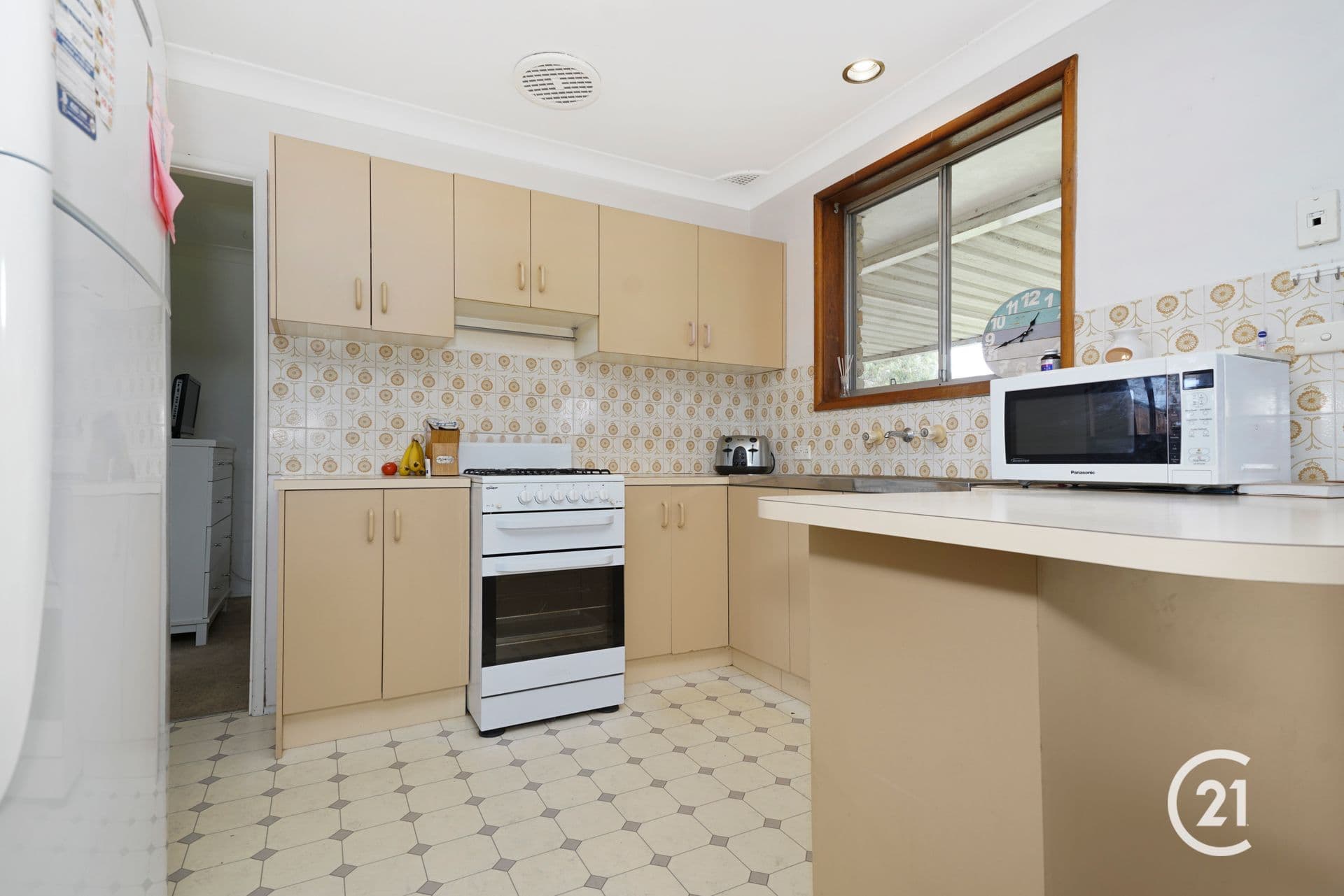 294 Lakedge Avenue, Berkeley Vale, NSW, 2261, Berkeley Vale - Thumbnail 3