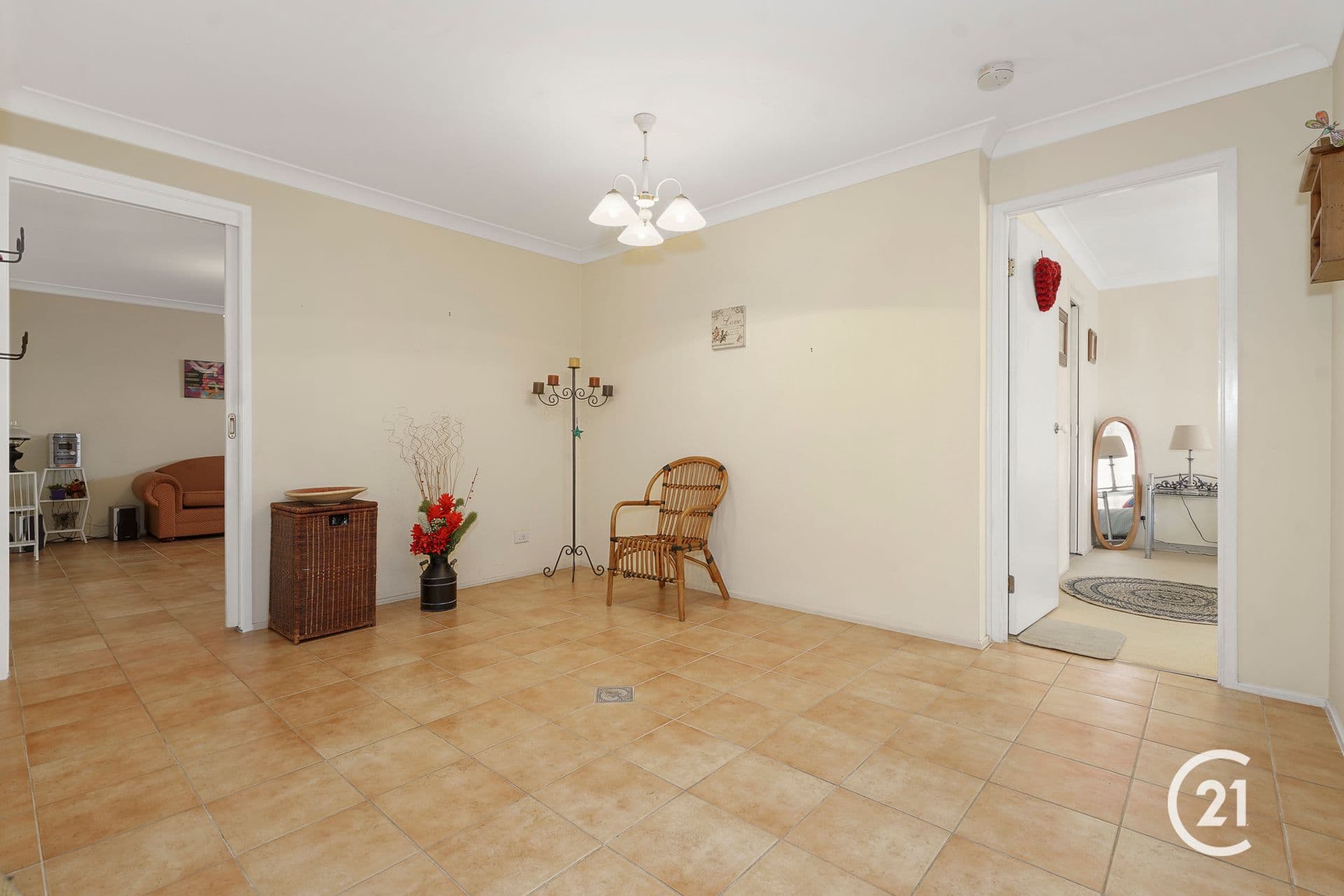 6 Henricks Road, Killarney Vale, NSW, 2261, Killarney Vale - Thumbnail 3