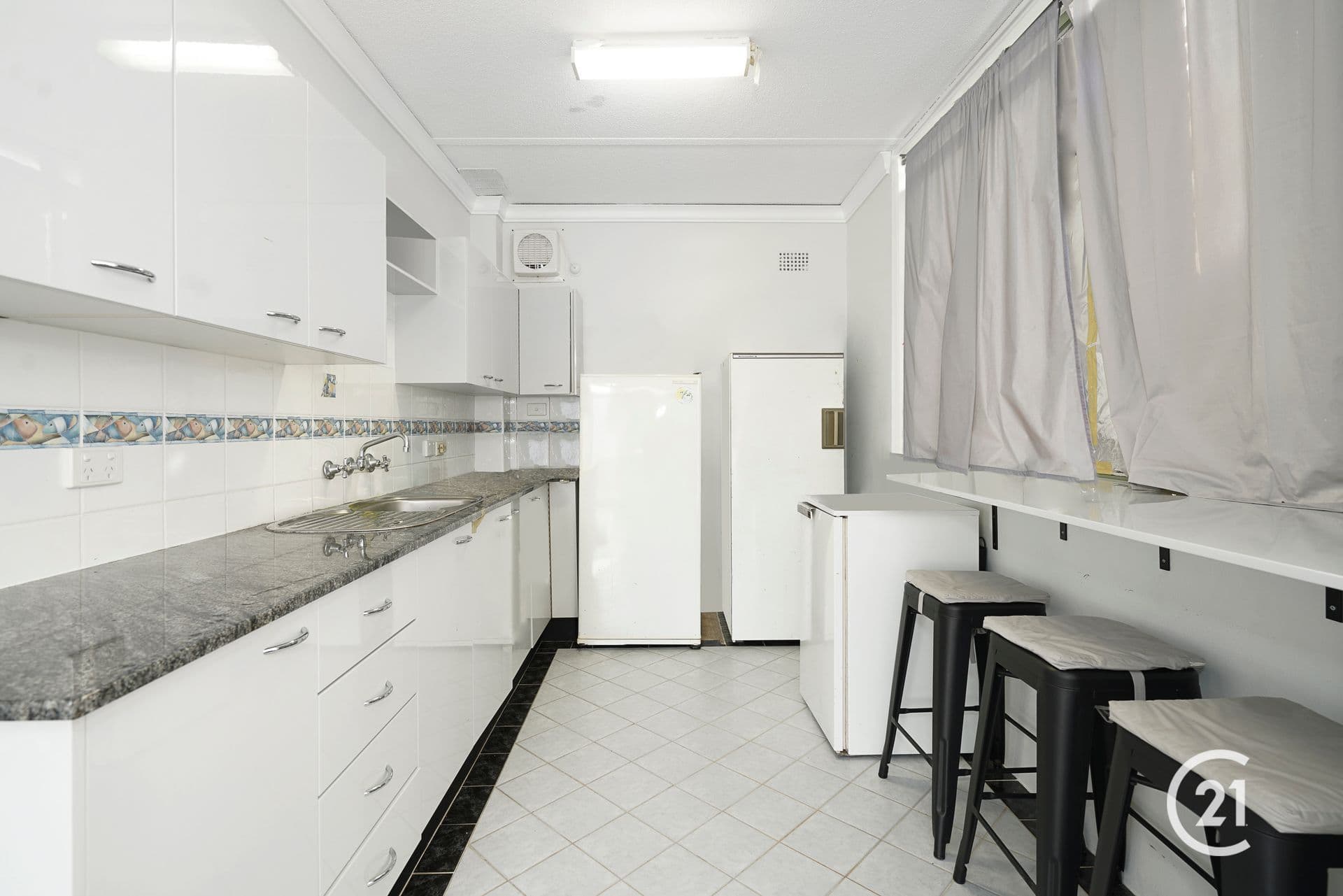 6/105 Ocean Parade, Blue Bay, NSW, 2261, Blue Bay - Thumbnail 3