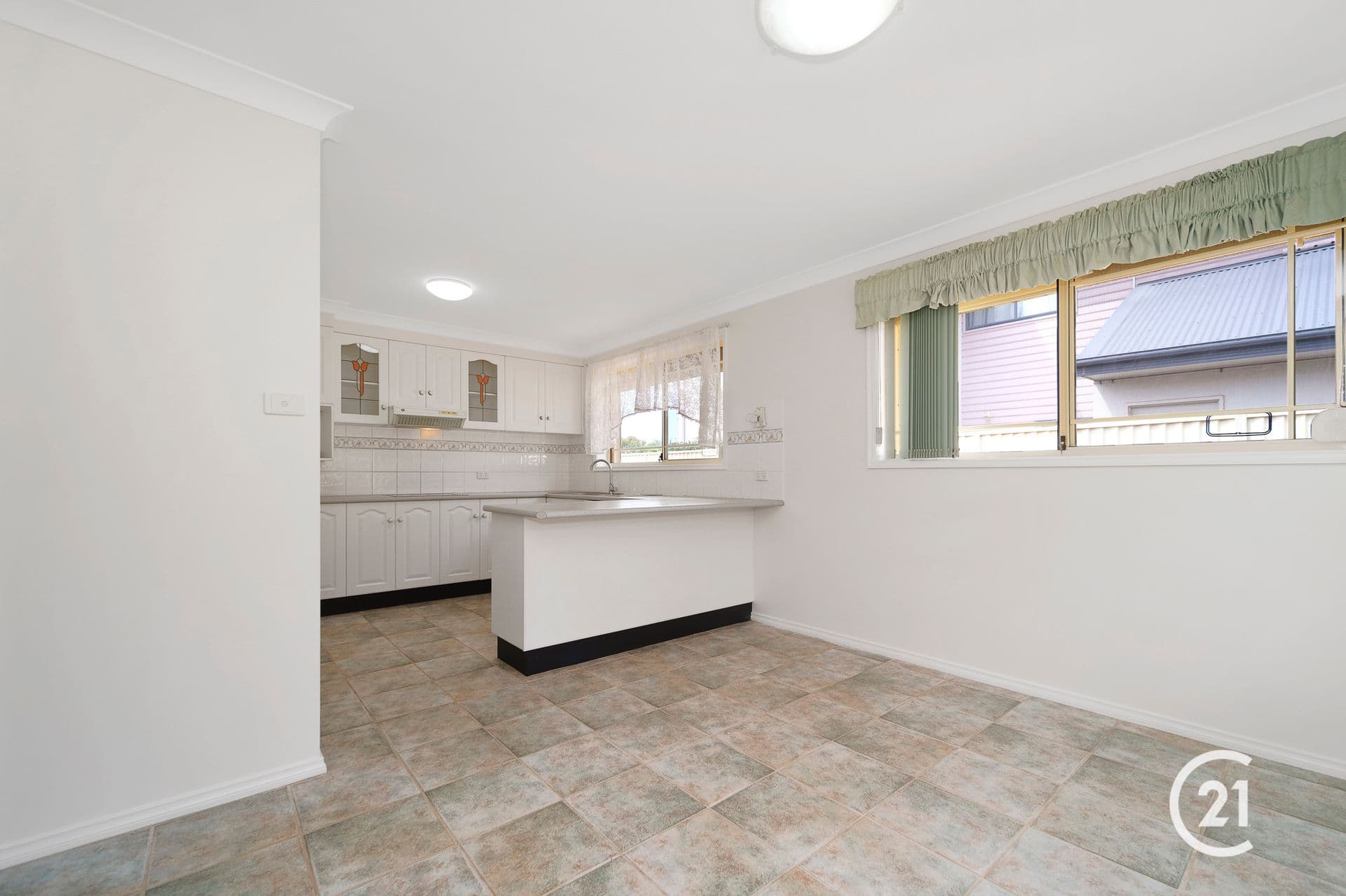 14 Yeddenba Avenue, Blue Bay, NSW, 2261, Blue Bay - Thumbnail 3