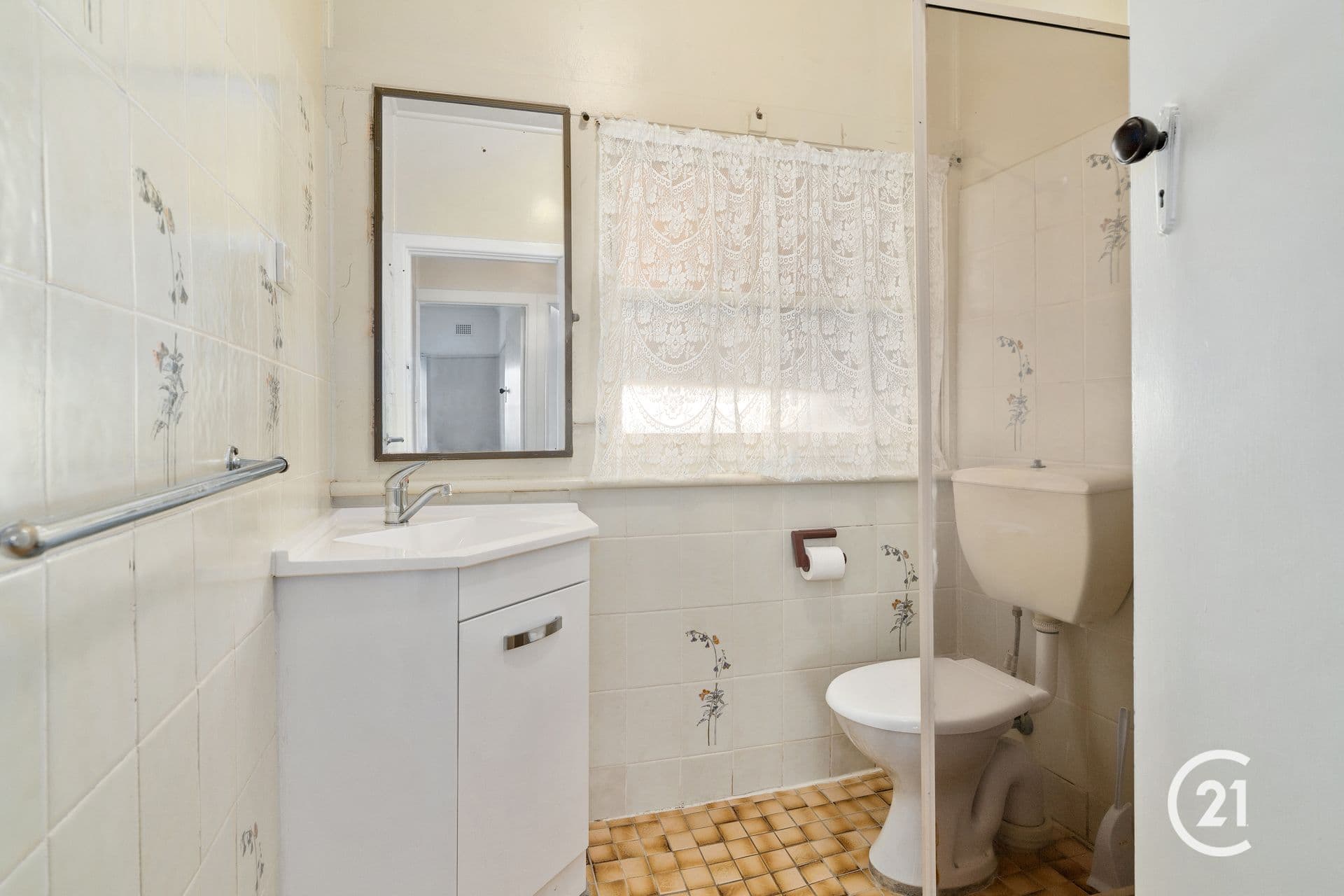 99 Bay Road, Blue Bay, NSW, 2261, Blue Bay - Thumbnail 6