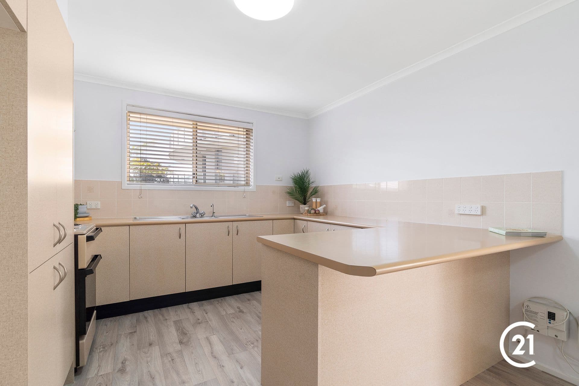 54 Oakland Avenue, The Entrance, NSW, 2261, The Entrance - Thumbnail 4