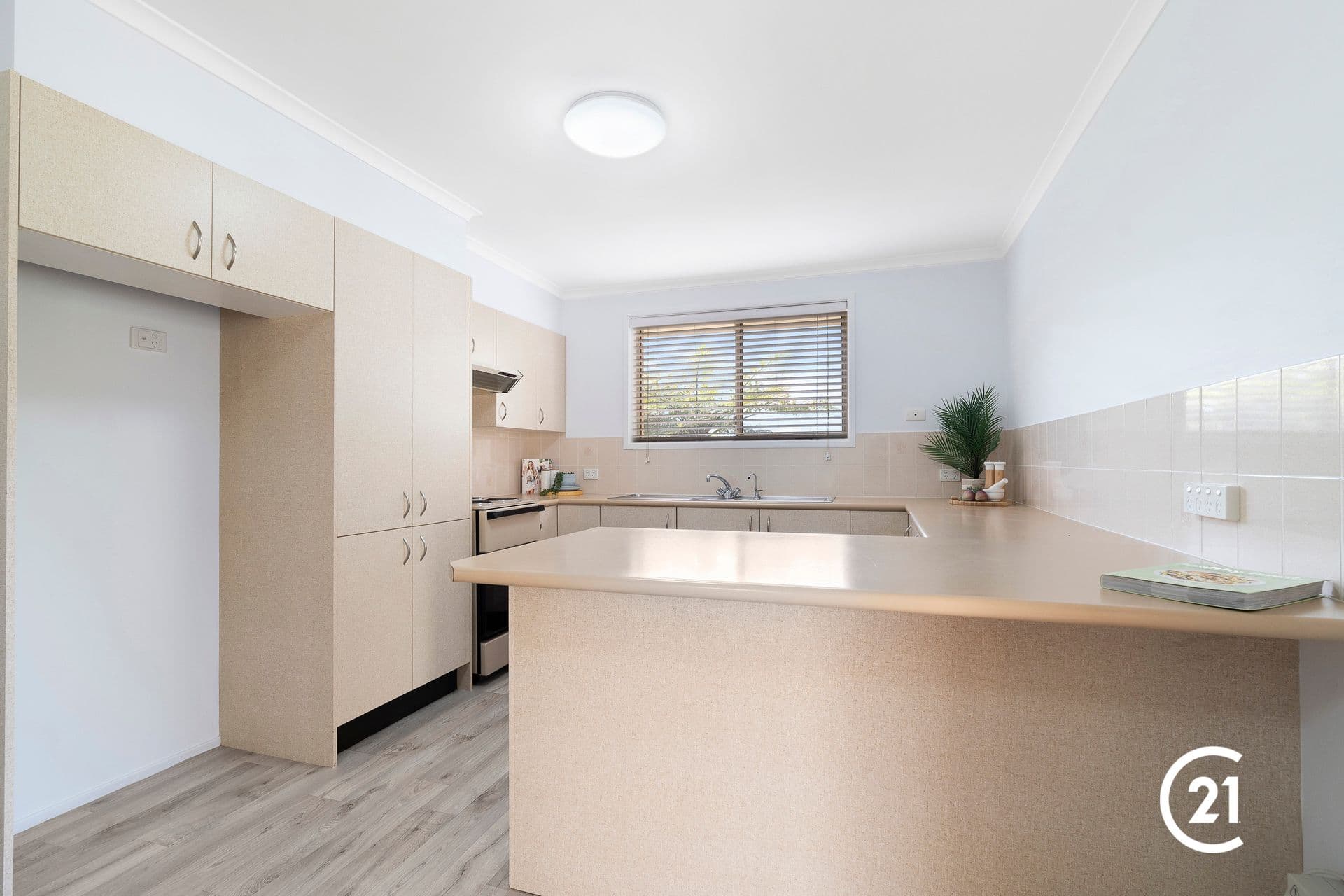 54 Oakland Avenue, The Entrance, NSW, 2261, The Entrance - Thumbnail 5
