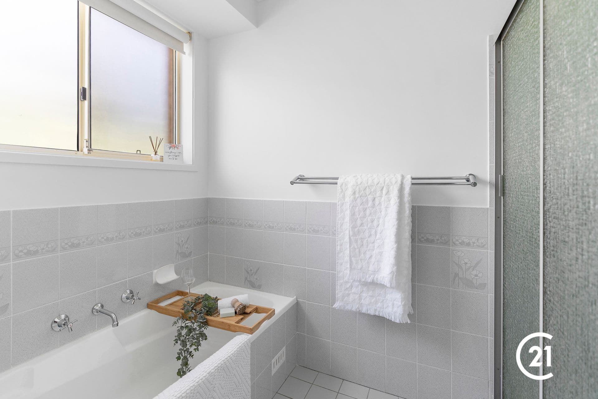 54 Oakland Avenue, The Entrance, NSW, 2261, The Entrance - Thumbnail 7