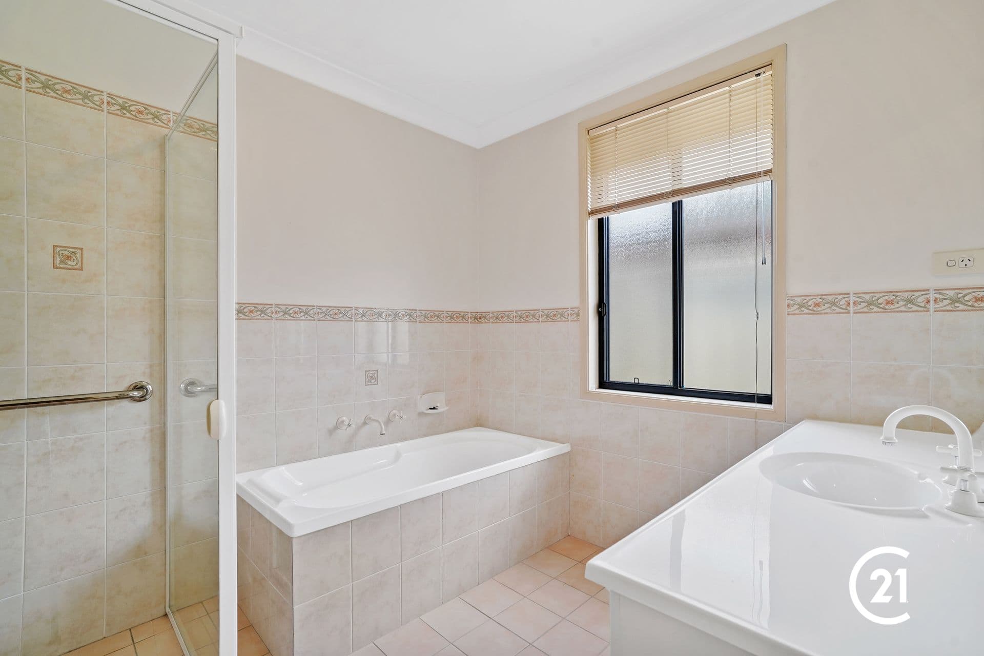27 Marsden Road, Blue Haven, NSW, 2262, Blue Haven - Thumbnail 5
