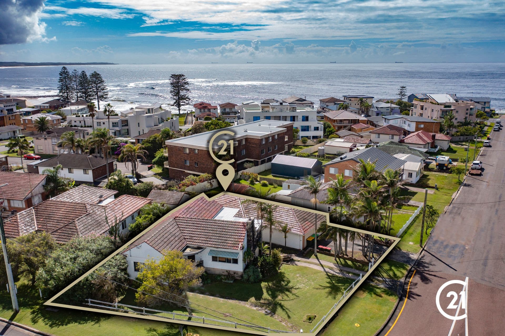 32 Bay Road, The Entrance, NSW, 2261, The Entrance - Image 1