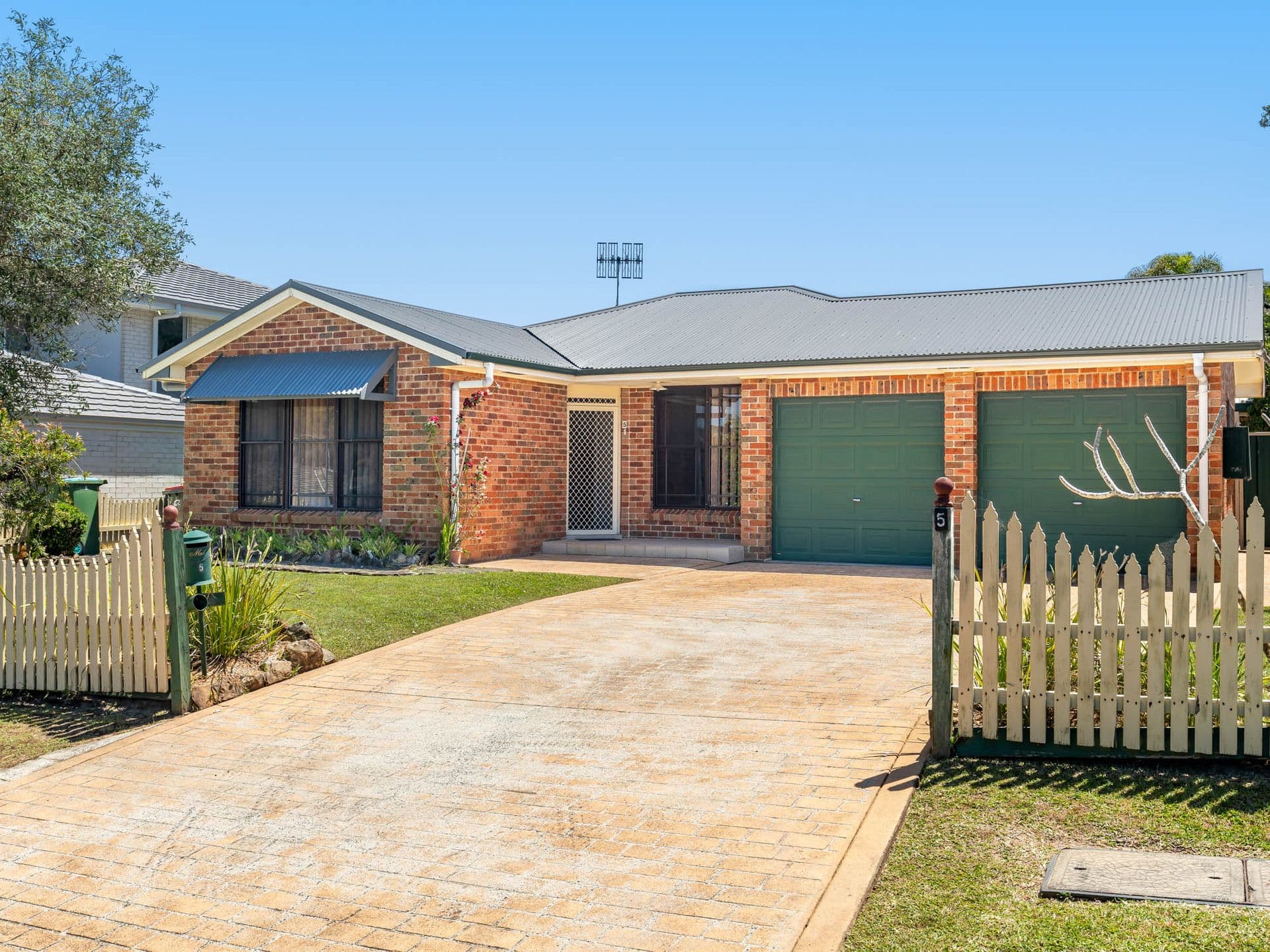5 Yimbala Street, Killarney Vale, NSW, 2261, Killarney Vale - Image 1