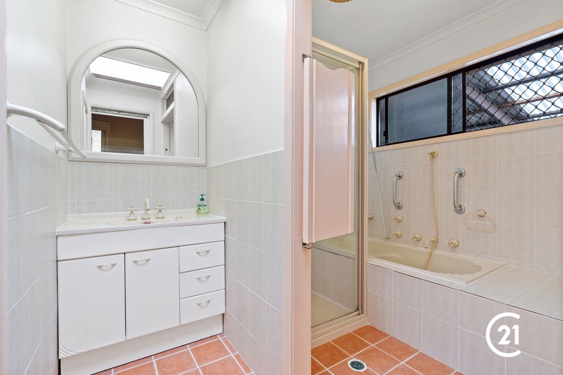 82 Lowanna Avenue, Forresters Beach, NSW, 2260, Forresters Beach - Thumbnail 7