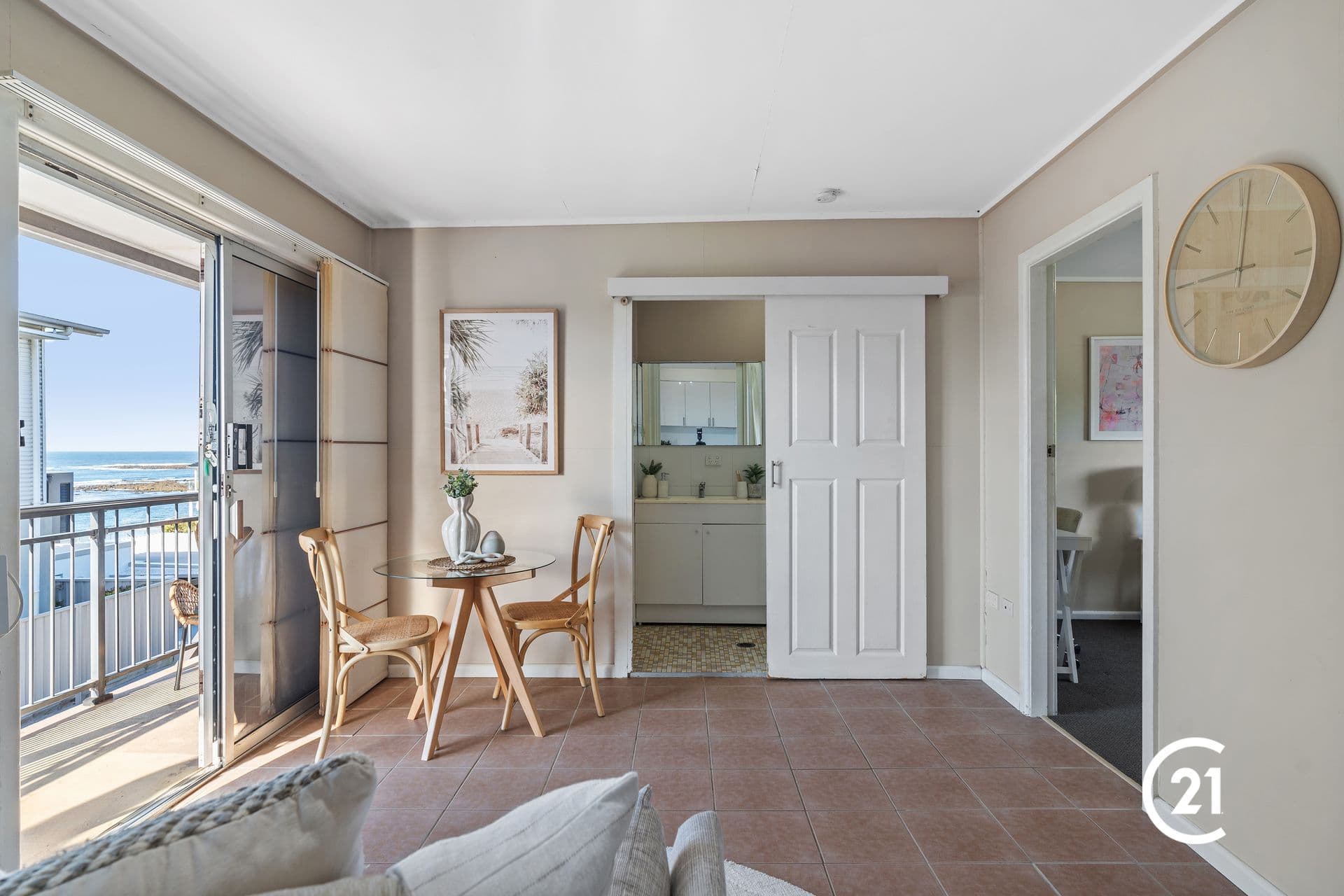 3/144 Ocean Parade, Blue Bay, NSW, 2261, Blue Bay - Thumbnail 2