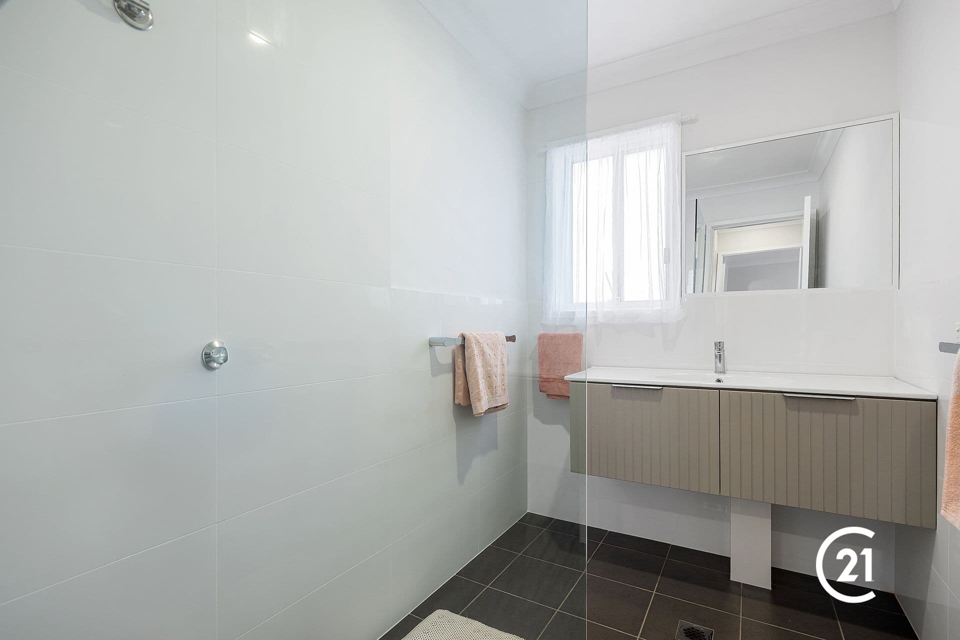 5/24-26 Oakland Avenue, The Entrance, NSW, 2261, The Entrance - Thumbnail 4