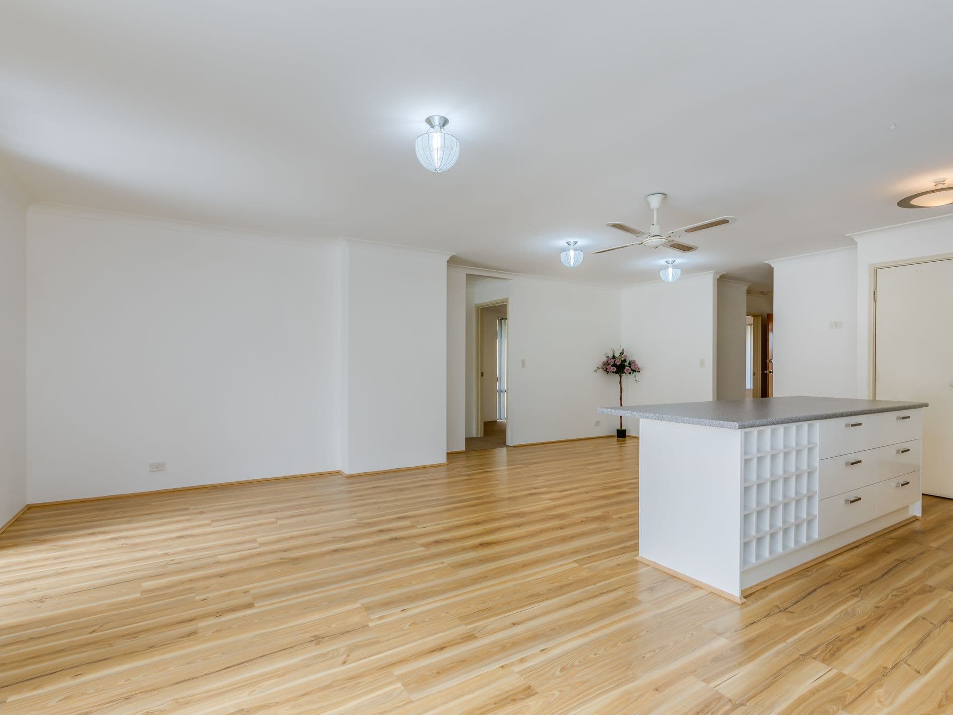 7/10 Warton Rd, Huntingdale, WA, 6110, Byford - Thumbnail 3