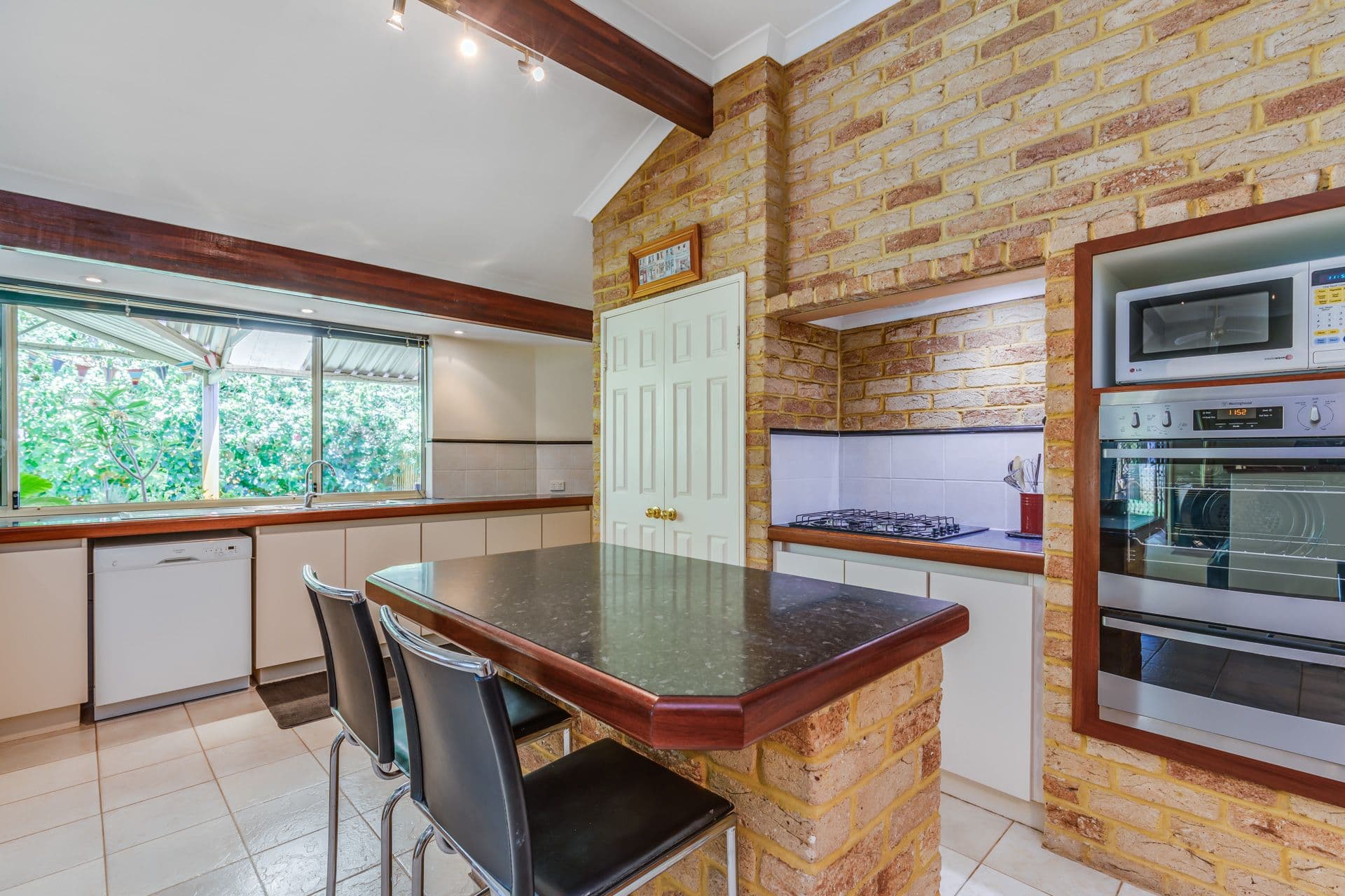 7/10 Warton Rd, Huntingdale, WA, 6110, Canning Vale - Thumbnail 2