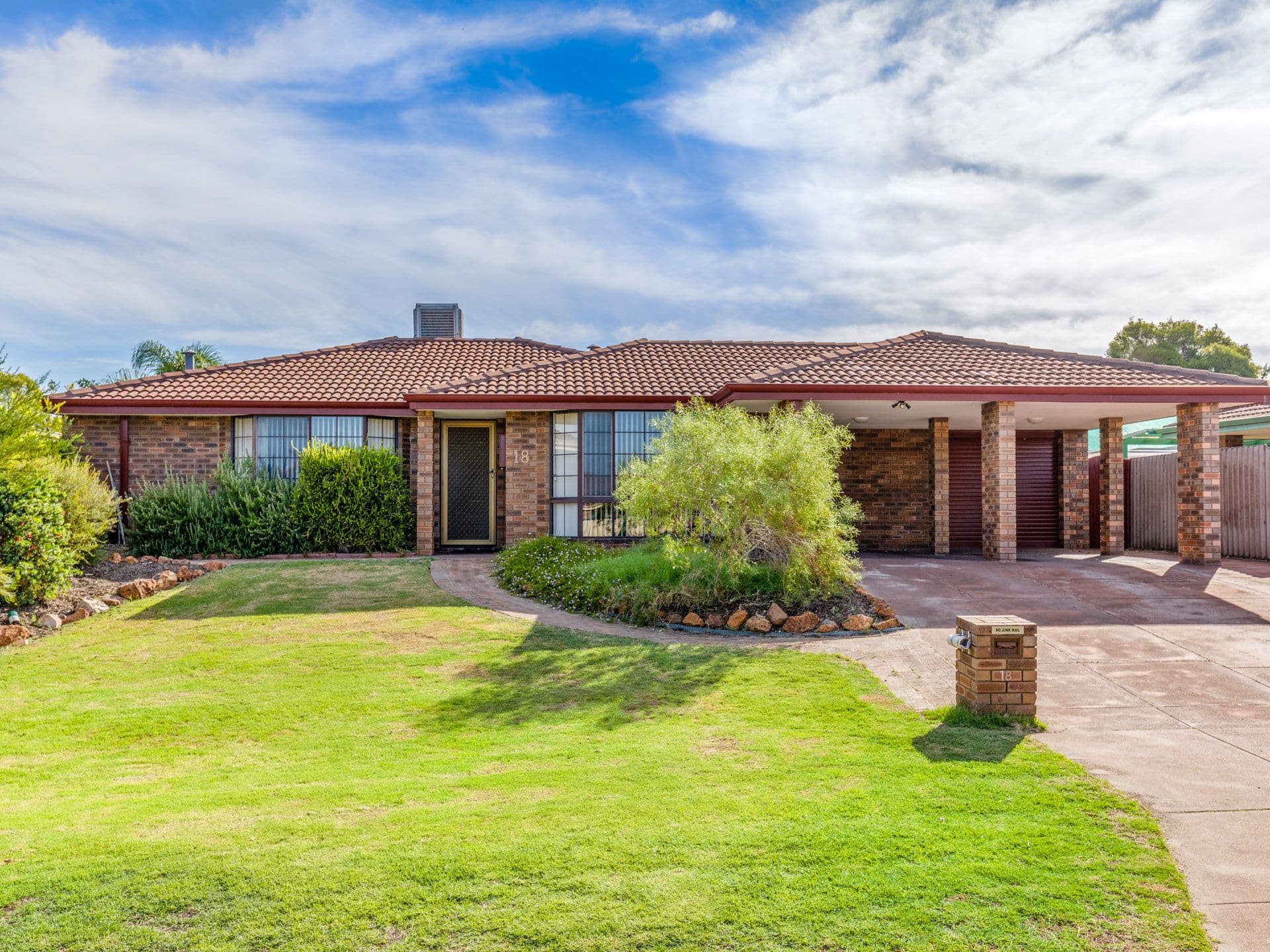 7/10 Warton Rd, Huntingdale, WA, 6110, Thornlie - Image 1