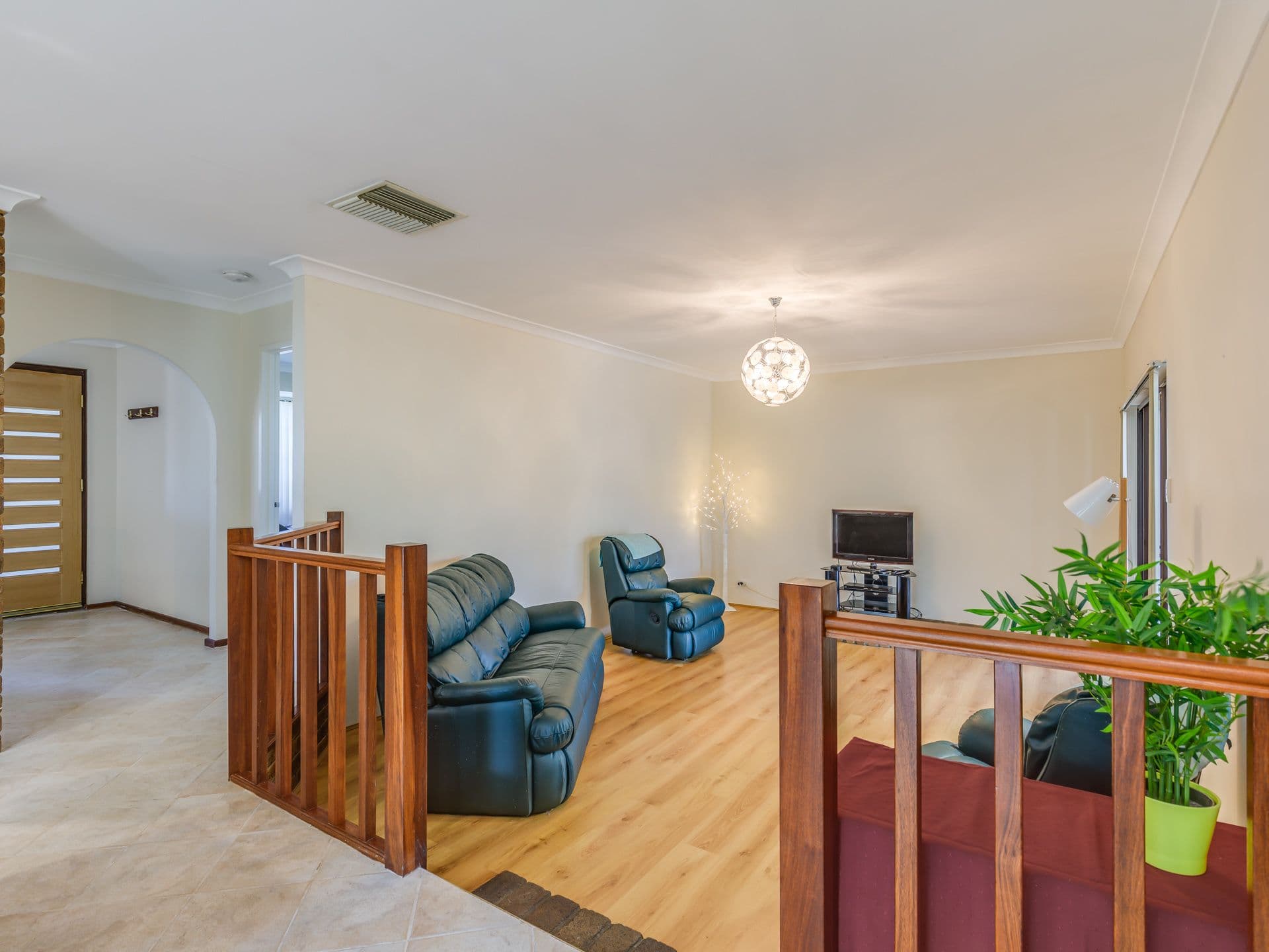 7/10 Warton Rd, Huntingdale, WA, 6110, Thornlie - Thumbnail 2