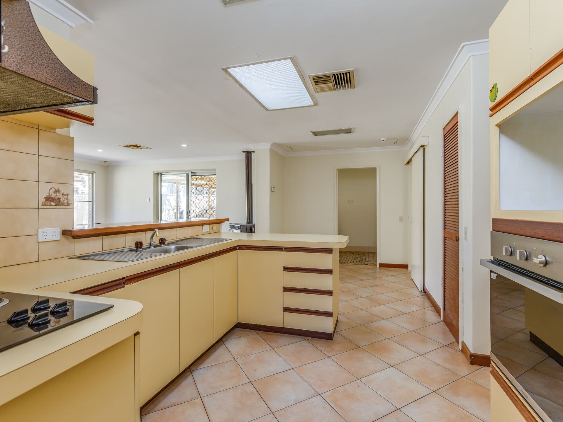 7/10 Warton Rd, Huntingdale, WA, 6110, Willetton - Thumbnail 2