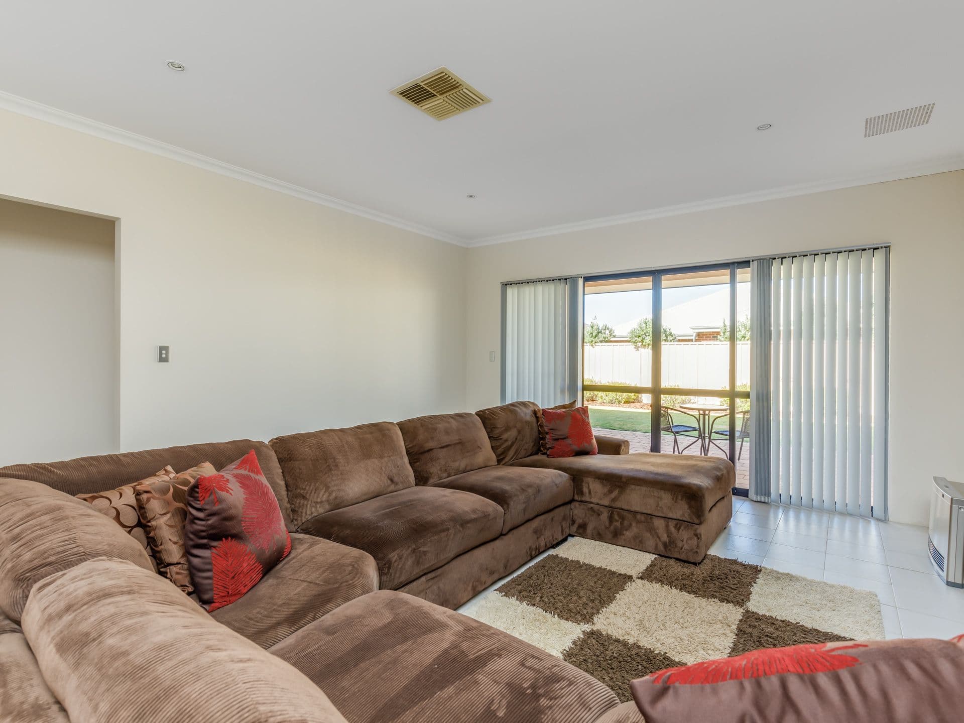7/10 Warton Rd, Huntingdale, WA, 6110, Canning Vale - Thumbnail 3