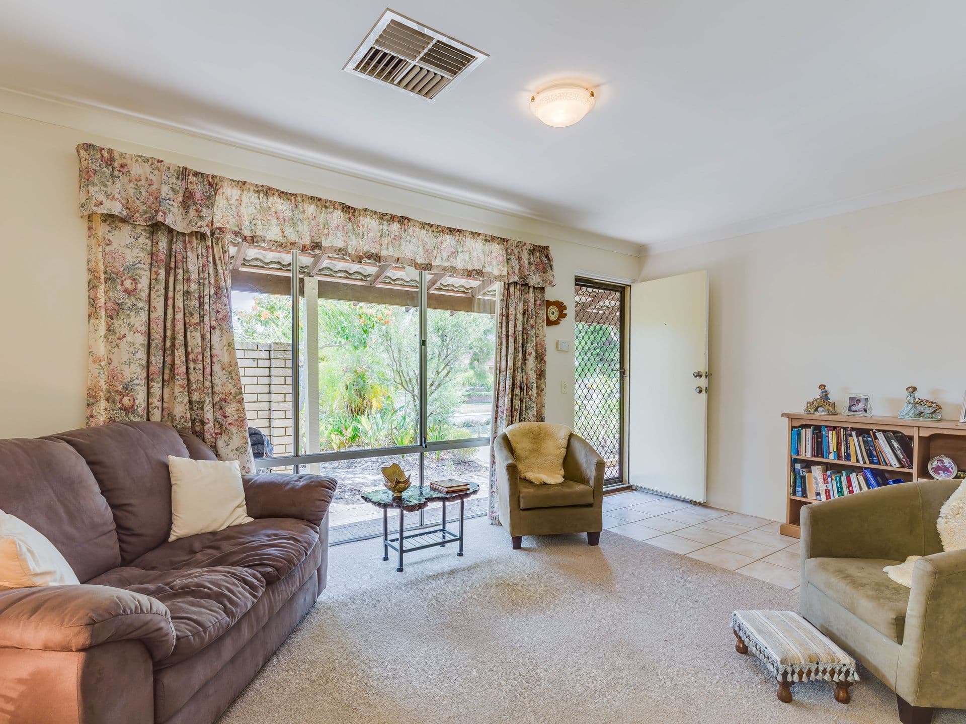 7/10 Warton Rd, Huntingdale, WA, 6110, Gosnells - Image 1