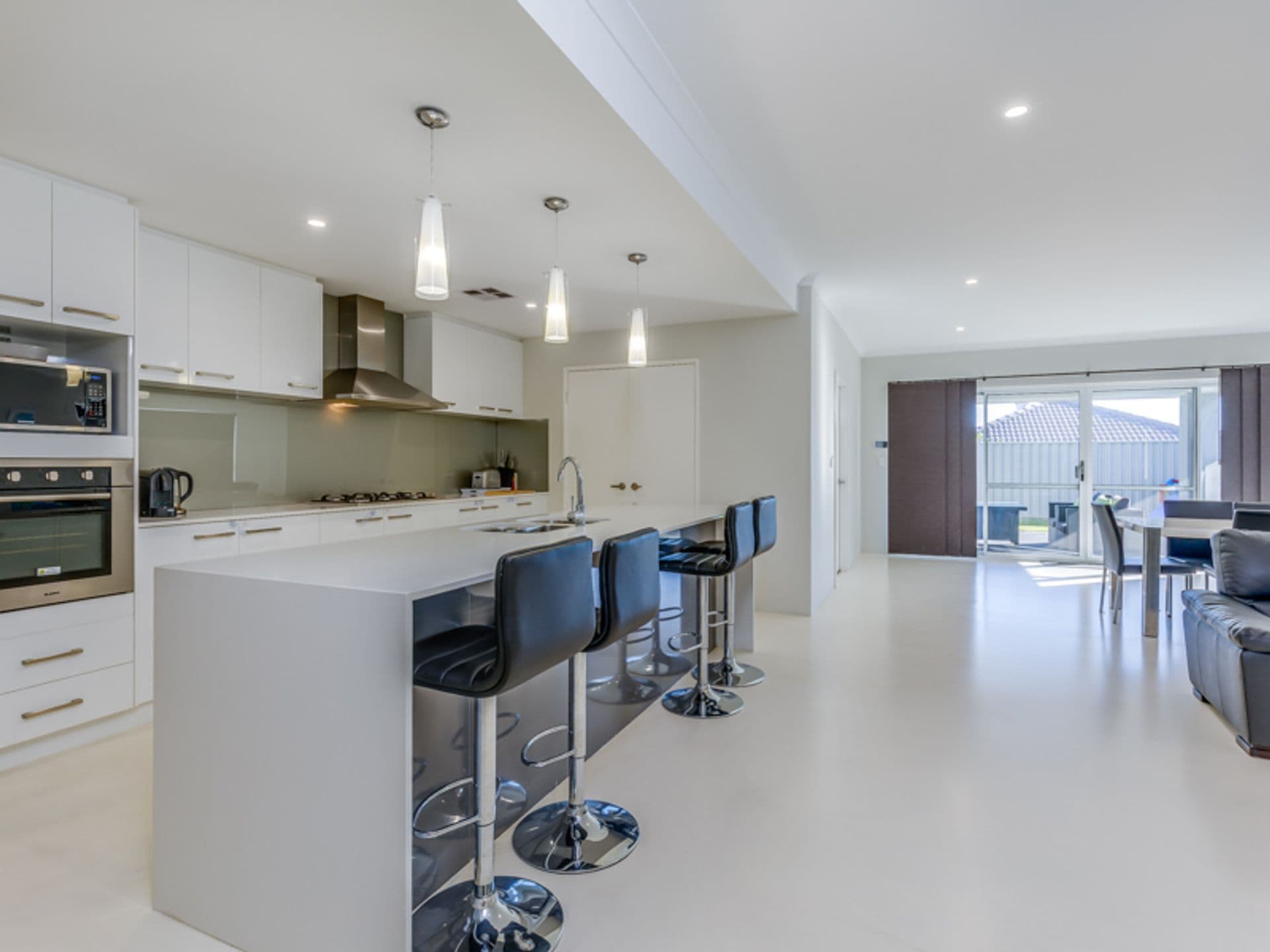 7/10 Warton Rd, Huntingdale, WA, 6110, Beeliar - Image 1