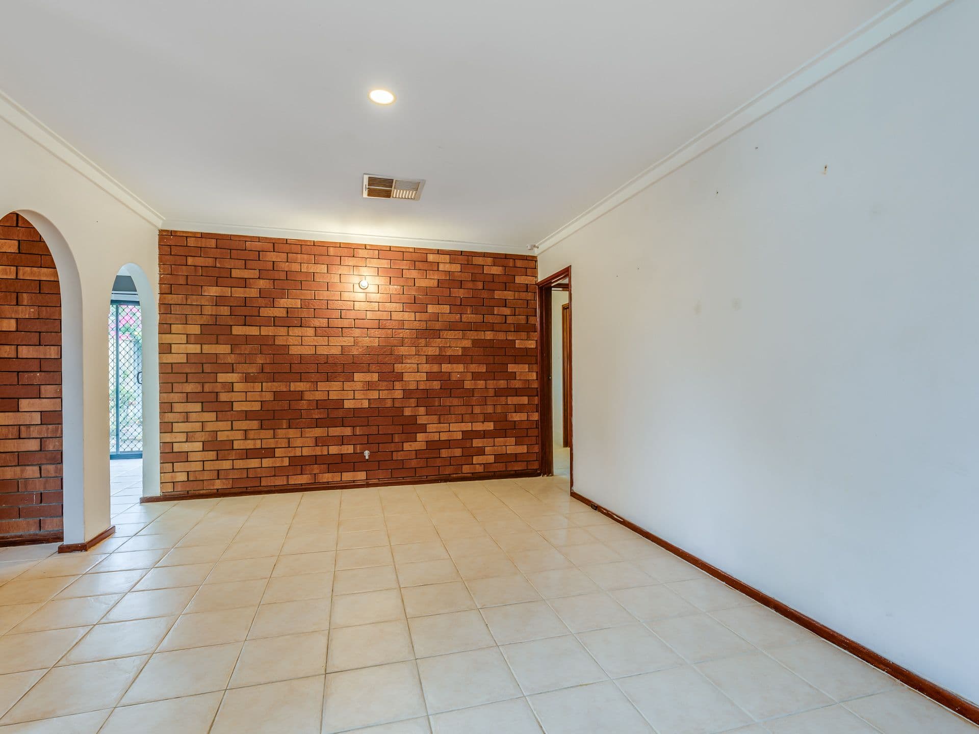 7/10 Warton Rd, Huntingdale, WA, 6110, Huntingdale - Thumbnail 2