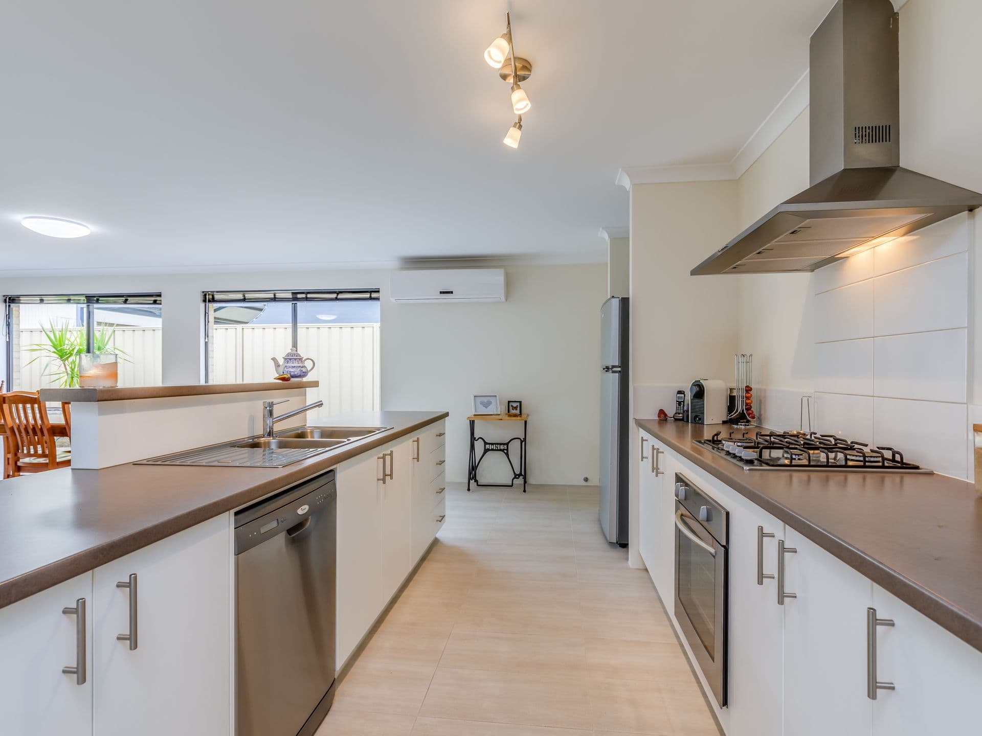 7/10 Warton Rd, Huntingdale, WA, 6110, Bertram - Thumbnail 3
