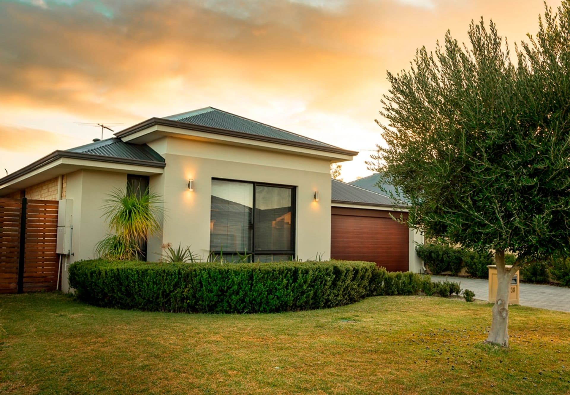 7/10 Warton Rd, Huntingdale, WA, 6110, Bertram - Image 1