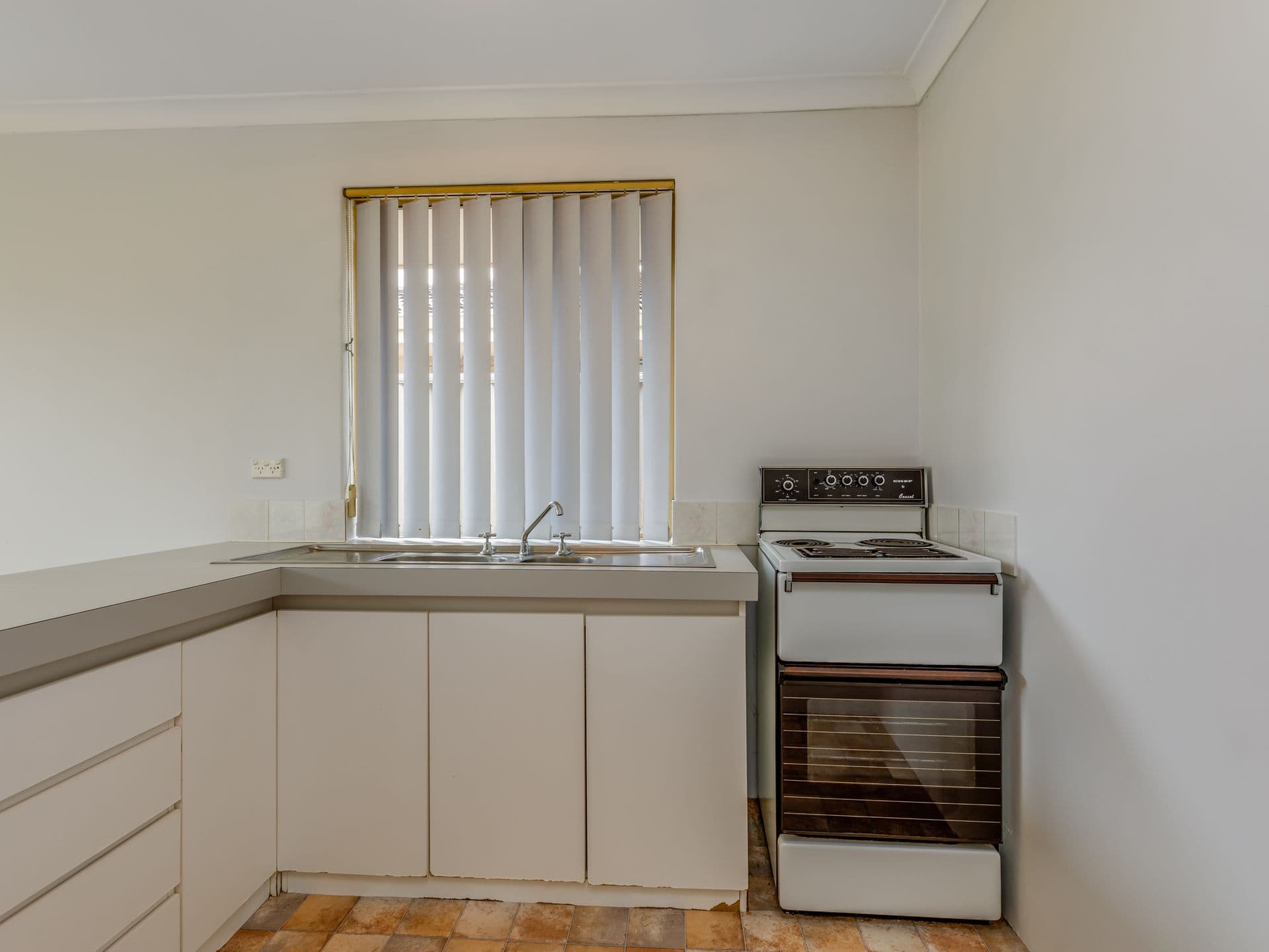 16/98 Simpson Avenue, Rockingham, WA, 6168, Rockingham - Thumbnail 4